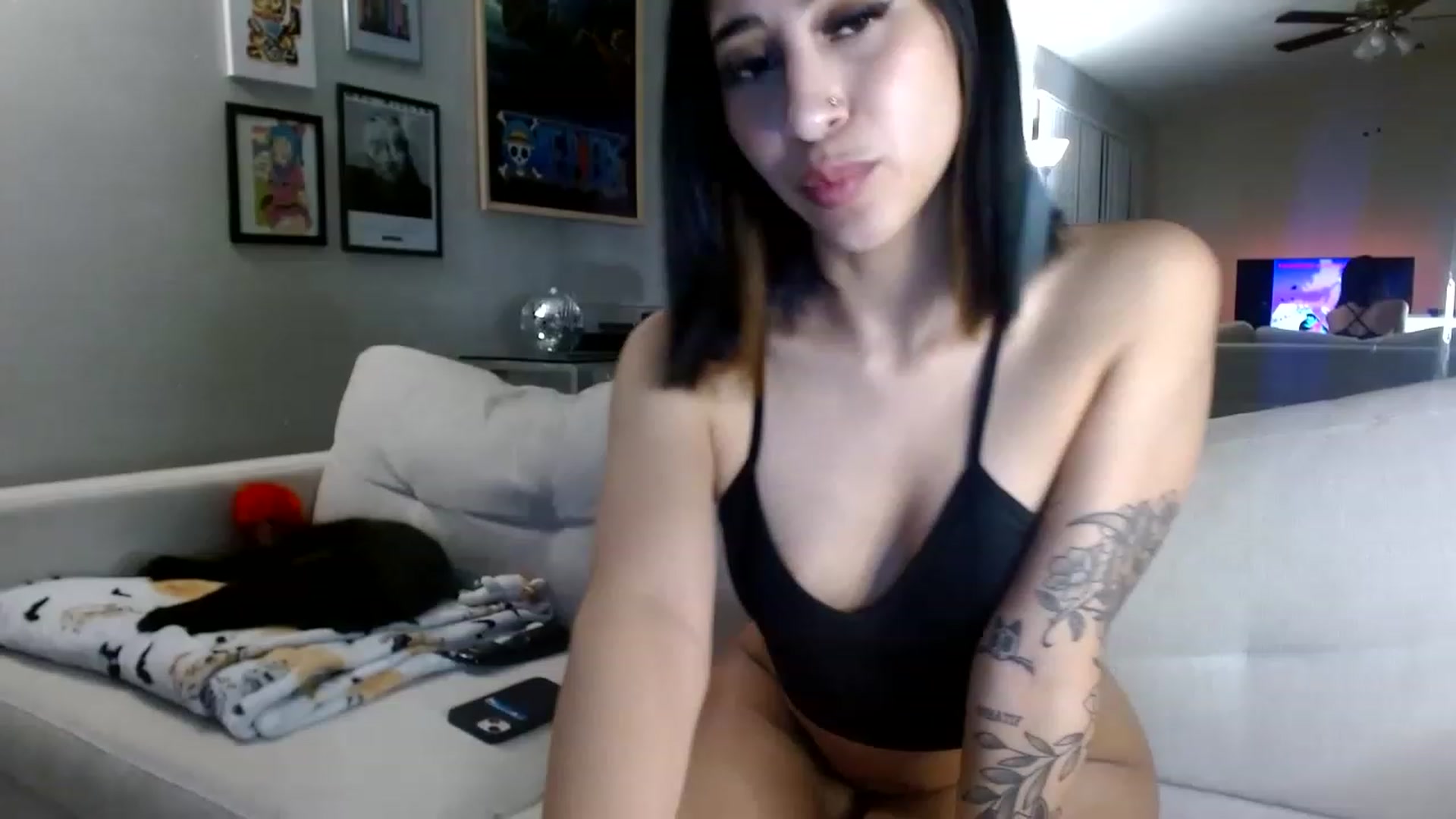Gallery image thumbnail from Lina6666's myfreecams stream on, 03/27/2023, 10:28 image 20 of 20
