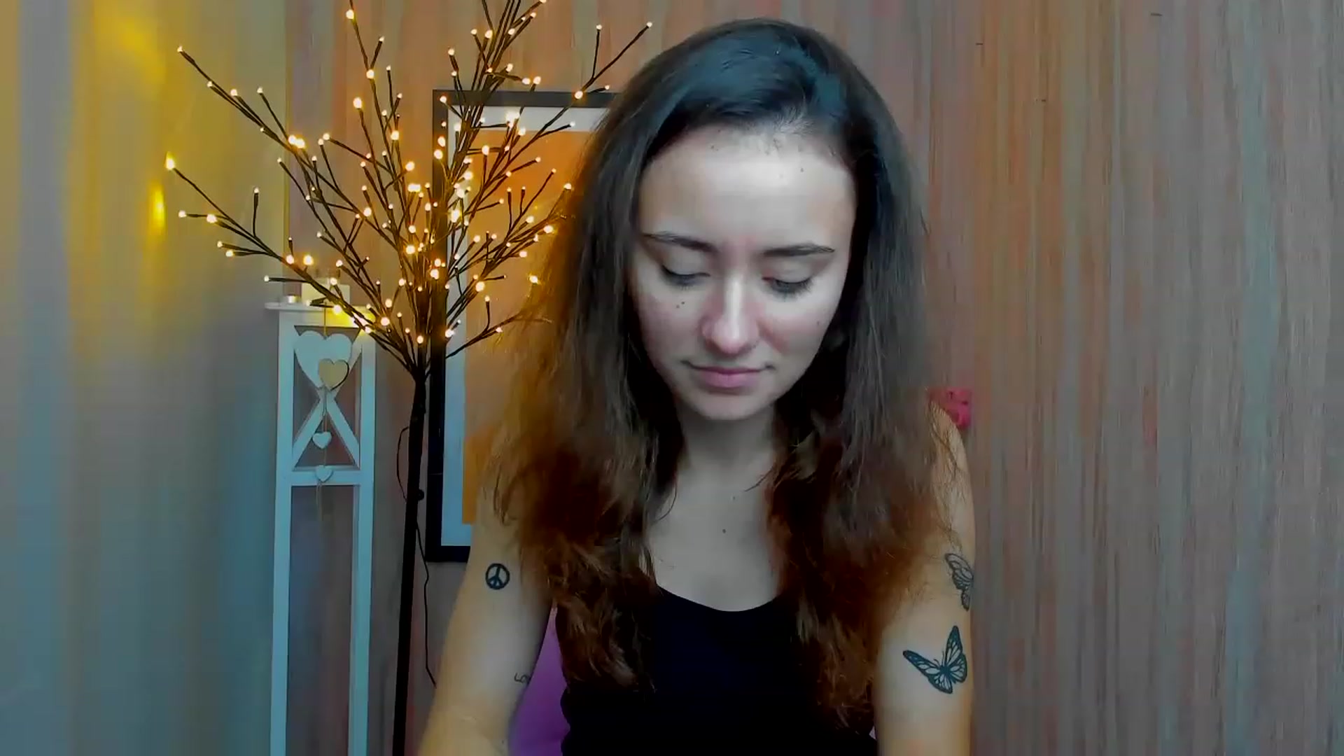 Gallery image thumbnail from LinaBill's myfreecams stream on, 12/23/2022, 17:49 image 9 of 20