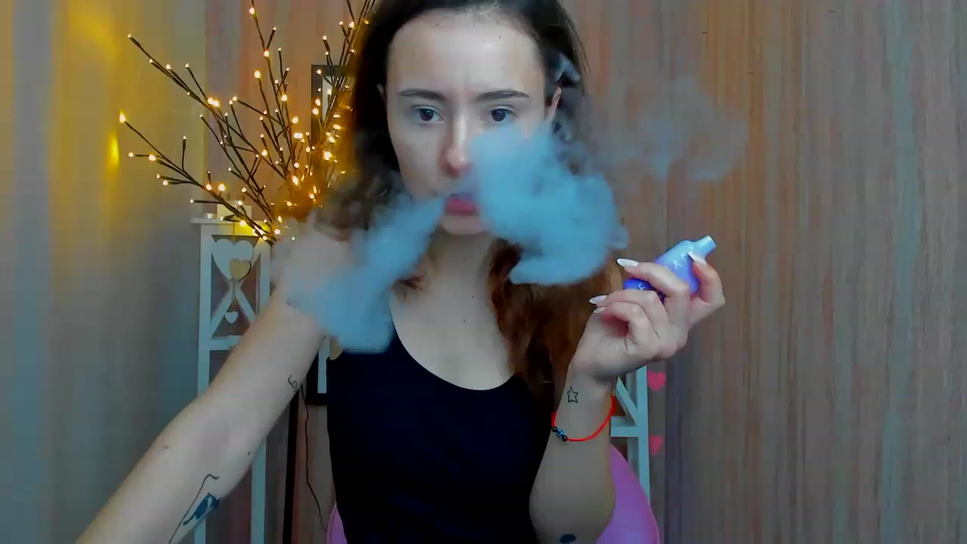 Gallery image thumbnail from LinaBill's myfreecams stream on, 12/23/2022, 17:49 image 1 of 20