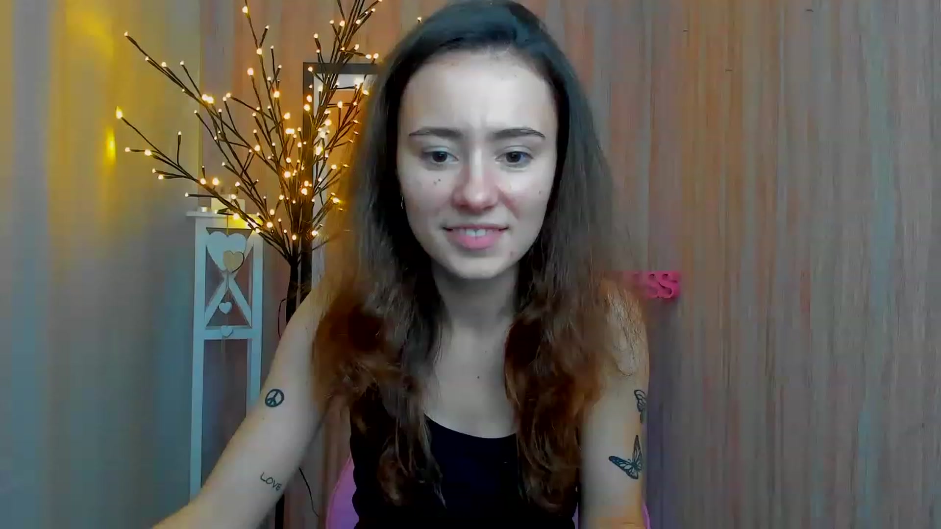 Gallery image thumbnail from LinaBill's myfreecams stream on, 12/23/2022, 17:49 image 3 of 20