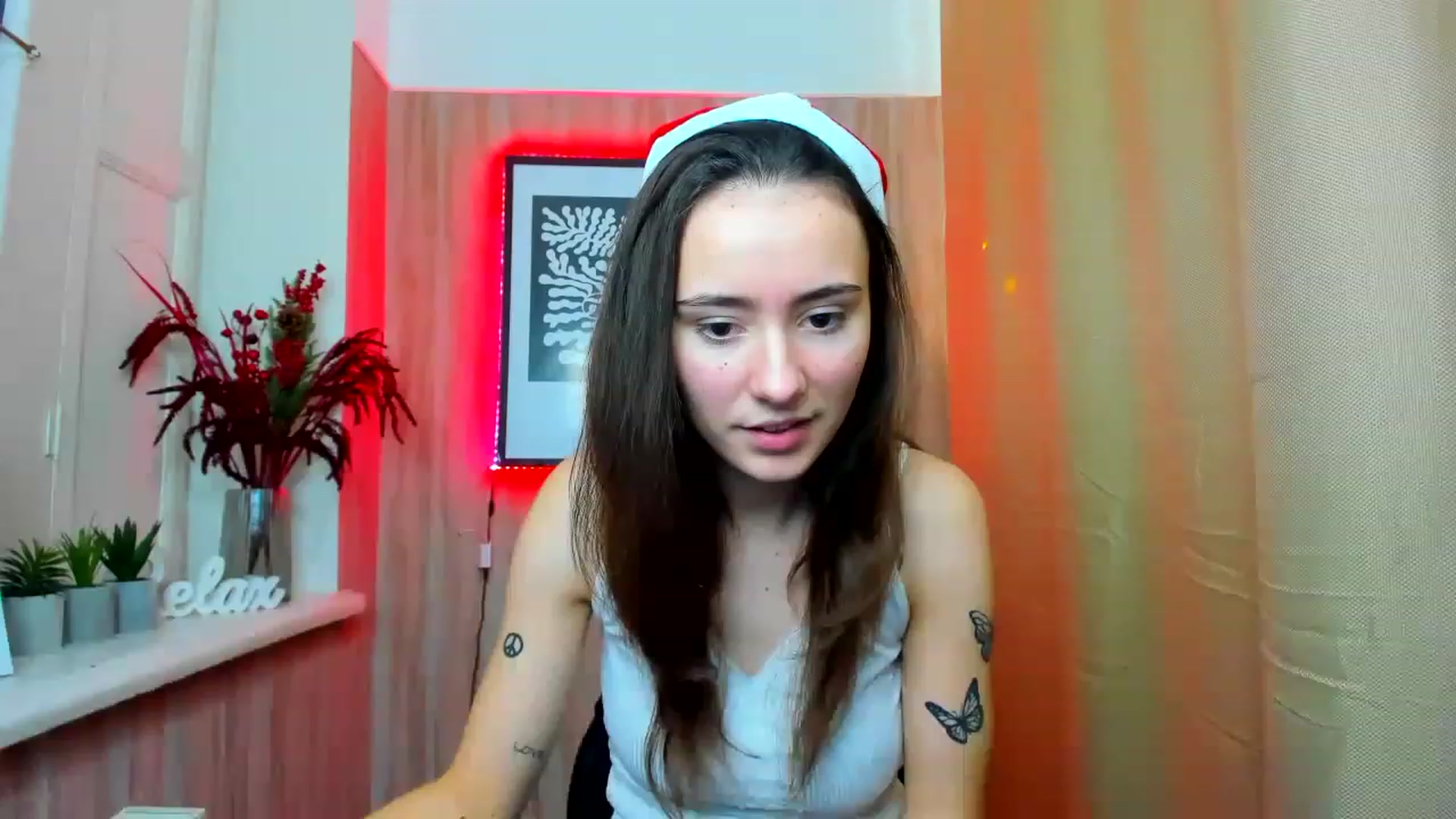Gallery image thumbnail from LinaBill's myfreecams stream on, 12/25/2022, 14:14 image 14 of 20