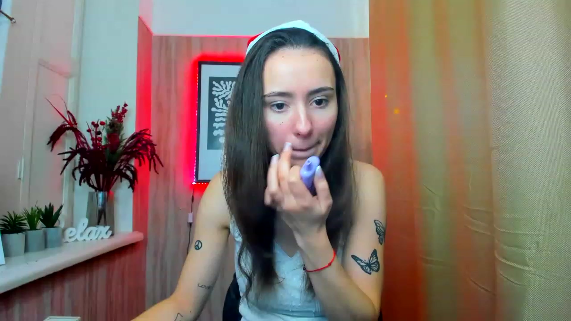 Gallery image thumbnail from LinaBill's myfreecams stream on, 12/25/2022, 14:14 image 11 of 20