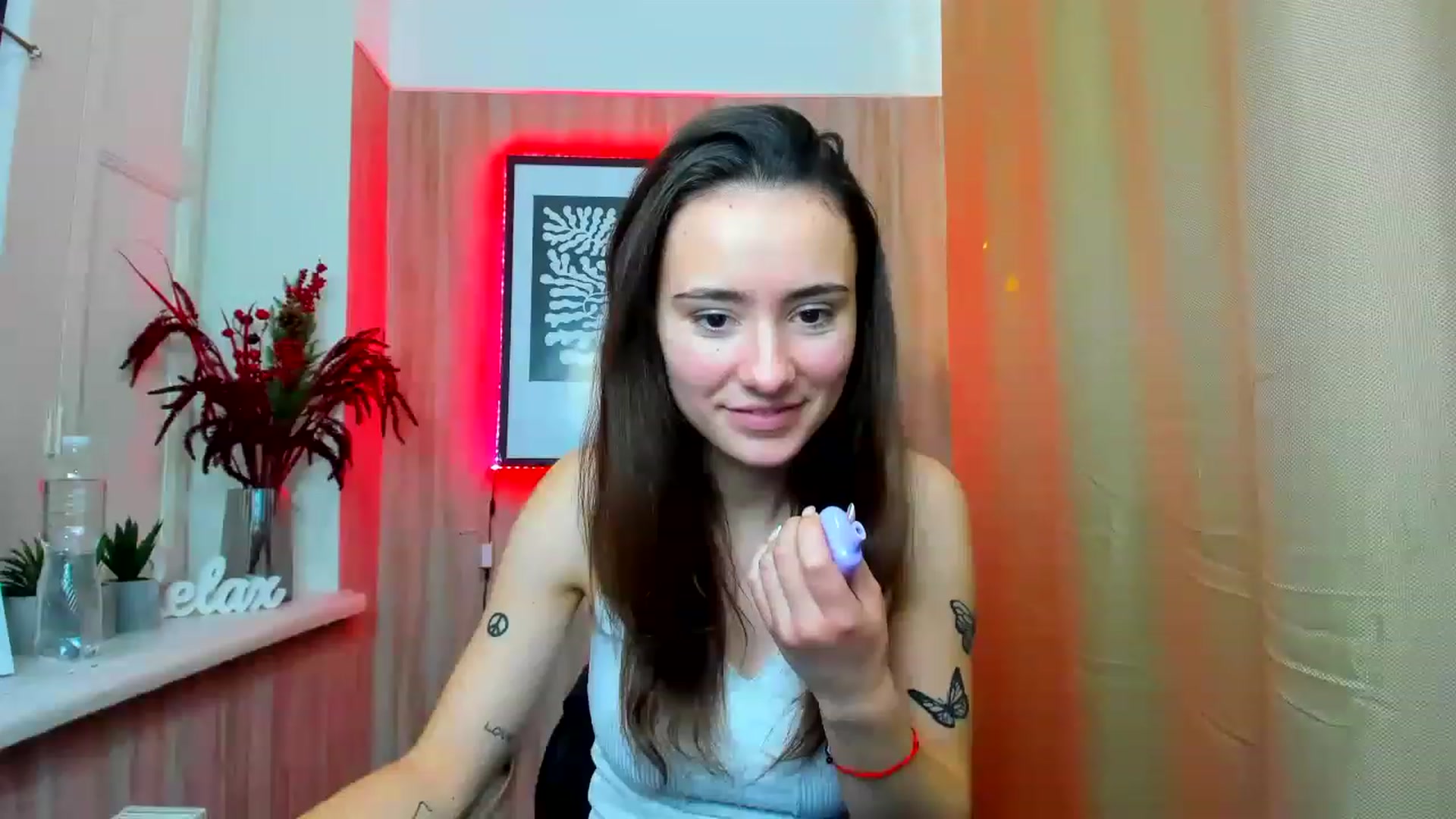 Gallery image thumbnail from LinaBill's myfreecams stream on, 12/25/2022, 15:05 image 7 of 20