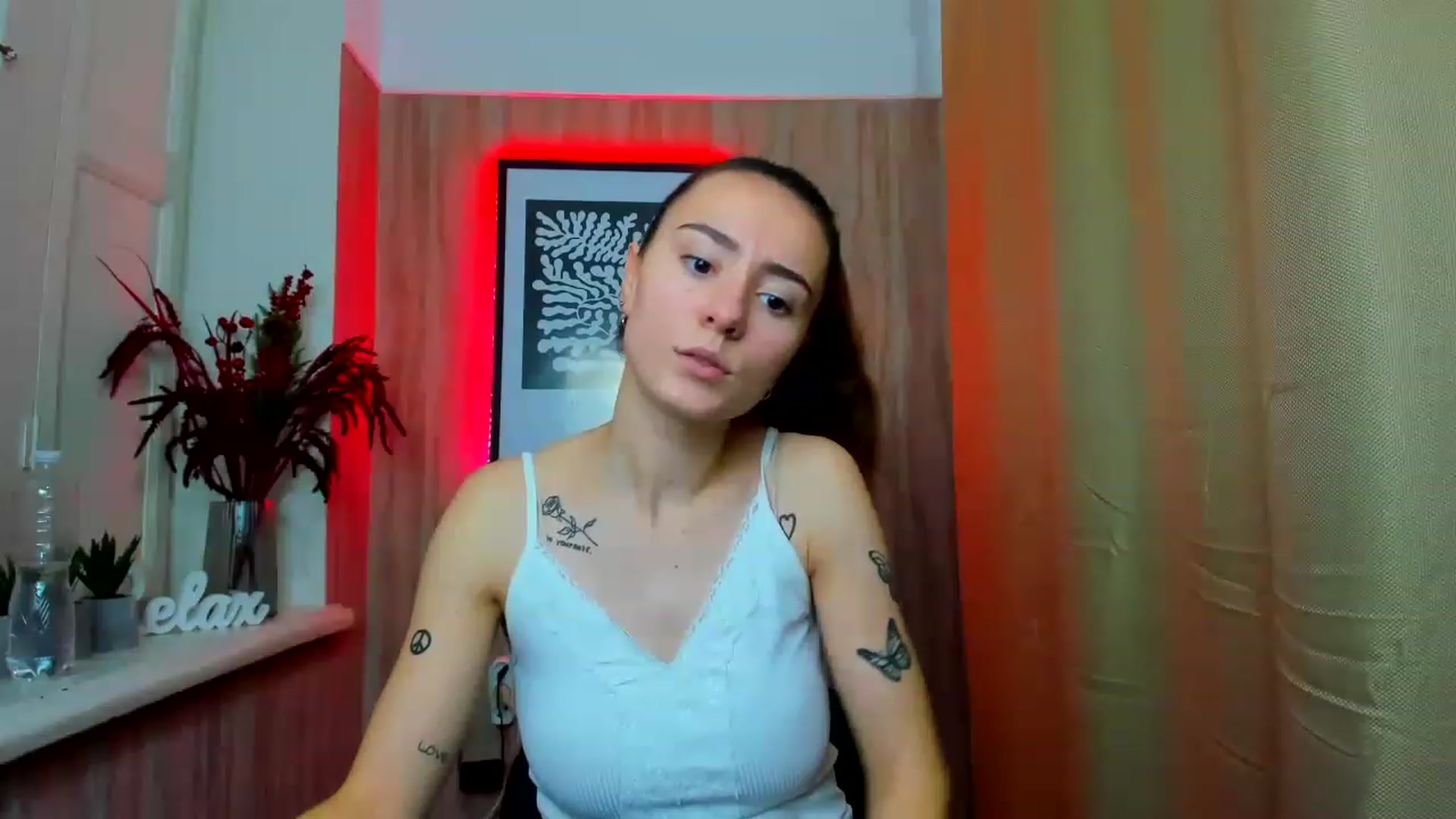 Gallery image thumbnail from LinaBill's myfreecams stream on, 12/25/2022, 17:59 image 14 of 20