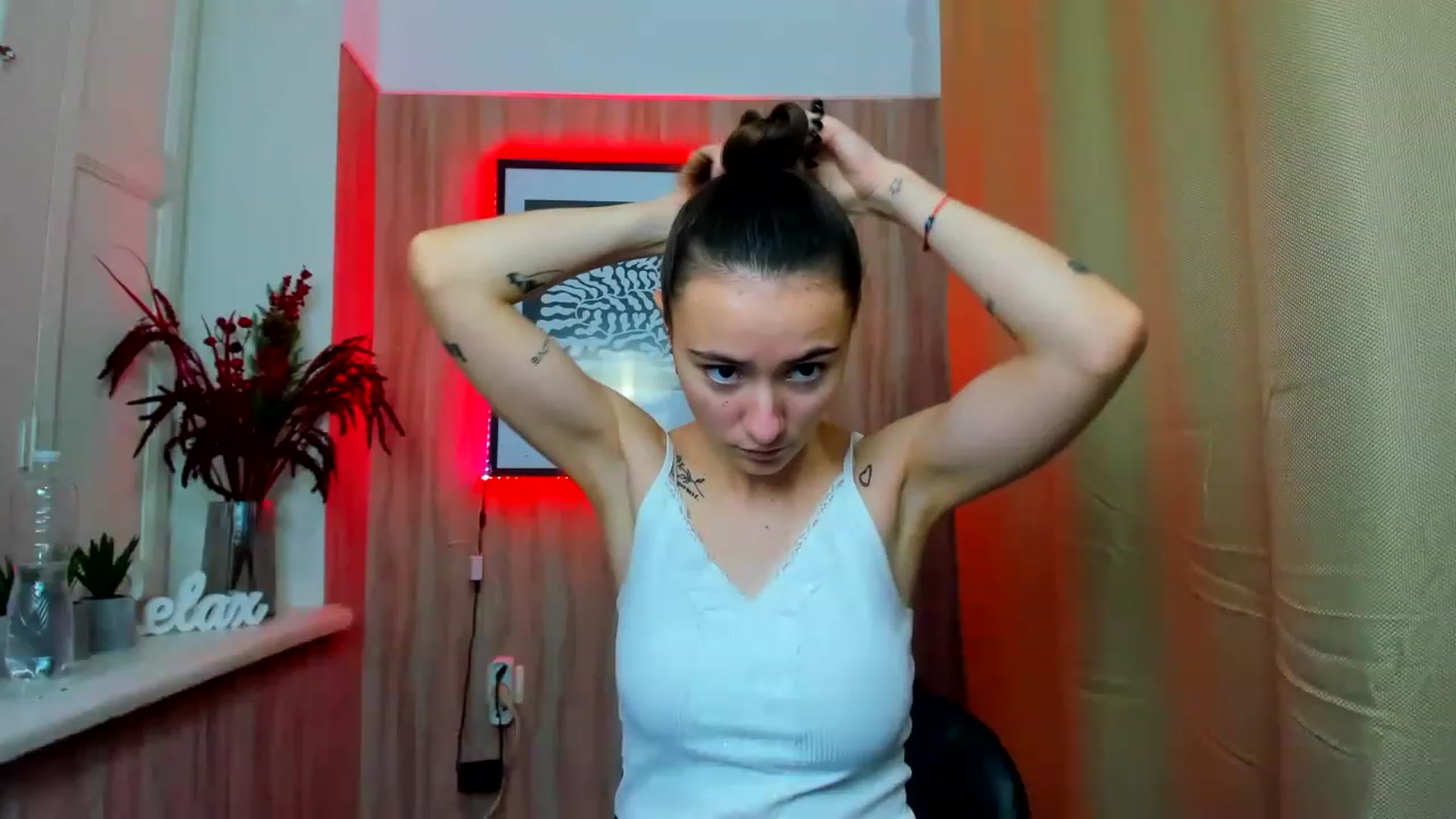 Gallery image thumbnail from LinaBill's myfreecams stream on, 12/25/2022, 17:59 image 19 of 20
