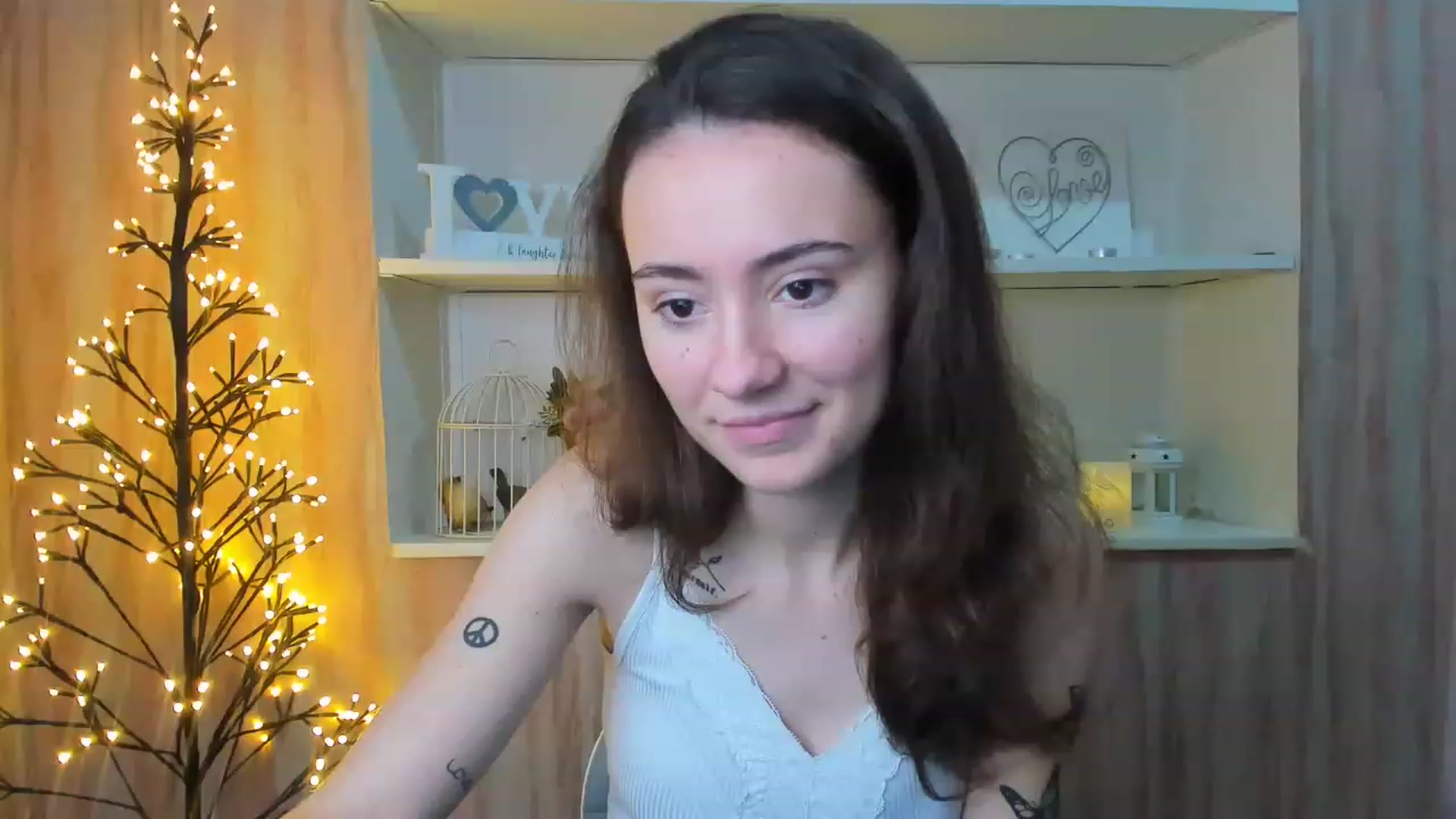 Gallery image thumbnail from LinaBill's myfreecams stream on, 12/26/2022, 15:20 image 8 of 20