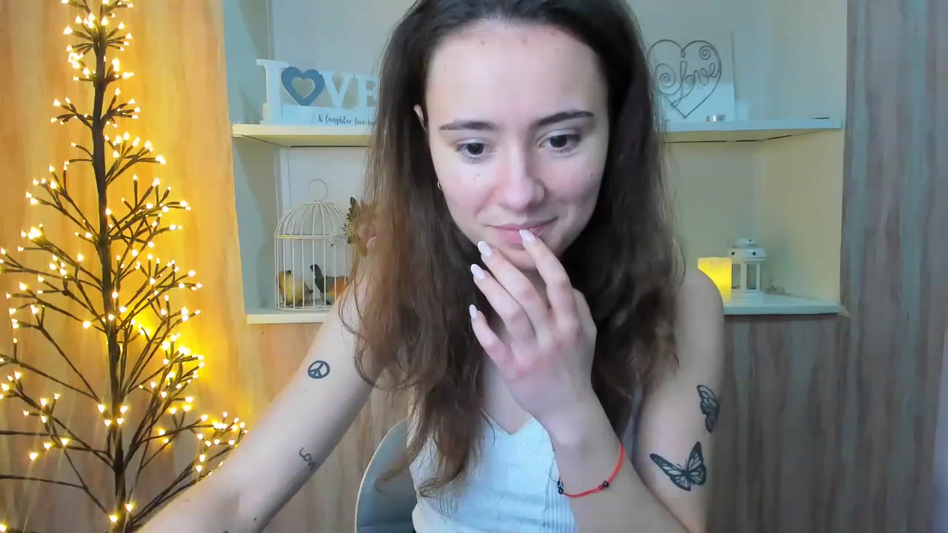 Gallery image thumbnail from LinaBill's myfreecams stream on, 12/26/2022, 17:17 image 2 of 20