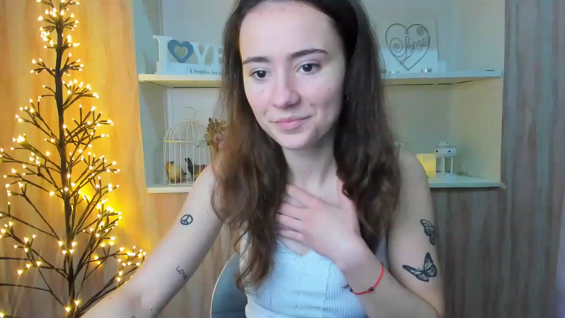 Gallery image thumbnail from LinaBill's myfreecams stream on, 12/26/2022, 17:17 image 1 of 20