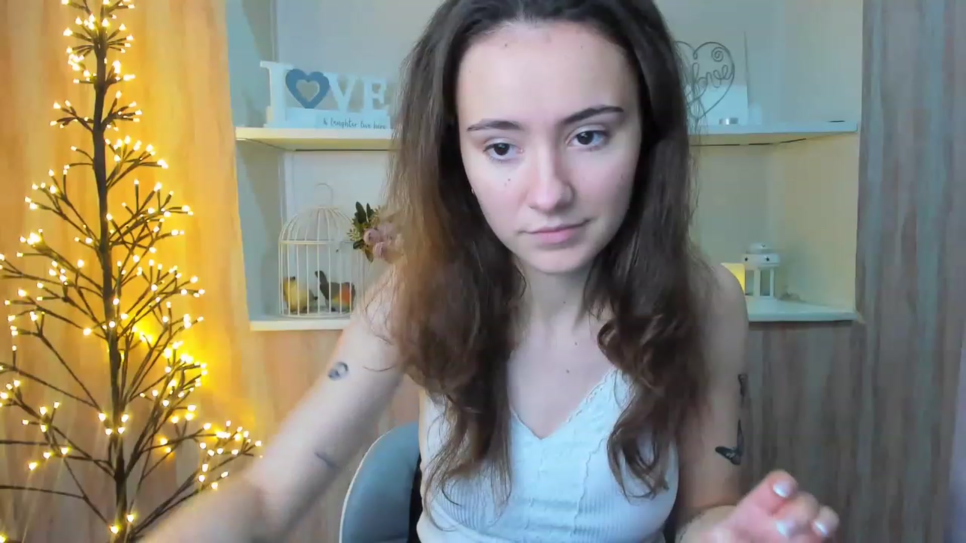 Gallery image thumbnail from LinaBill's myfreecams stream on, 12/26/2022, 17:17 image 17 of 20