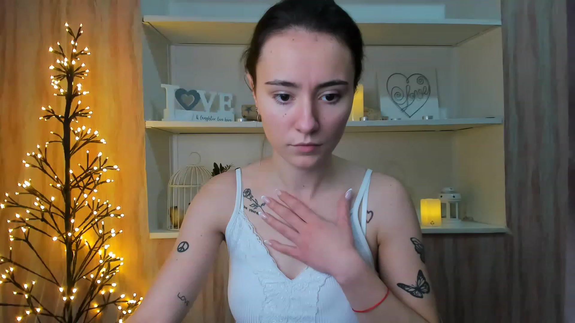 Gallery image thumbnail from LinaBill's myfreecams stream on, 12/26/2022, 17:57 image 6 of 20