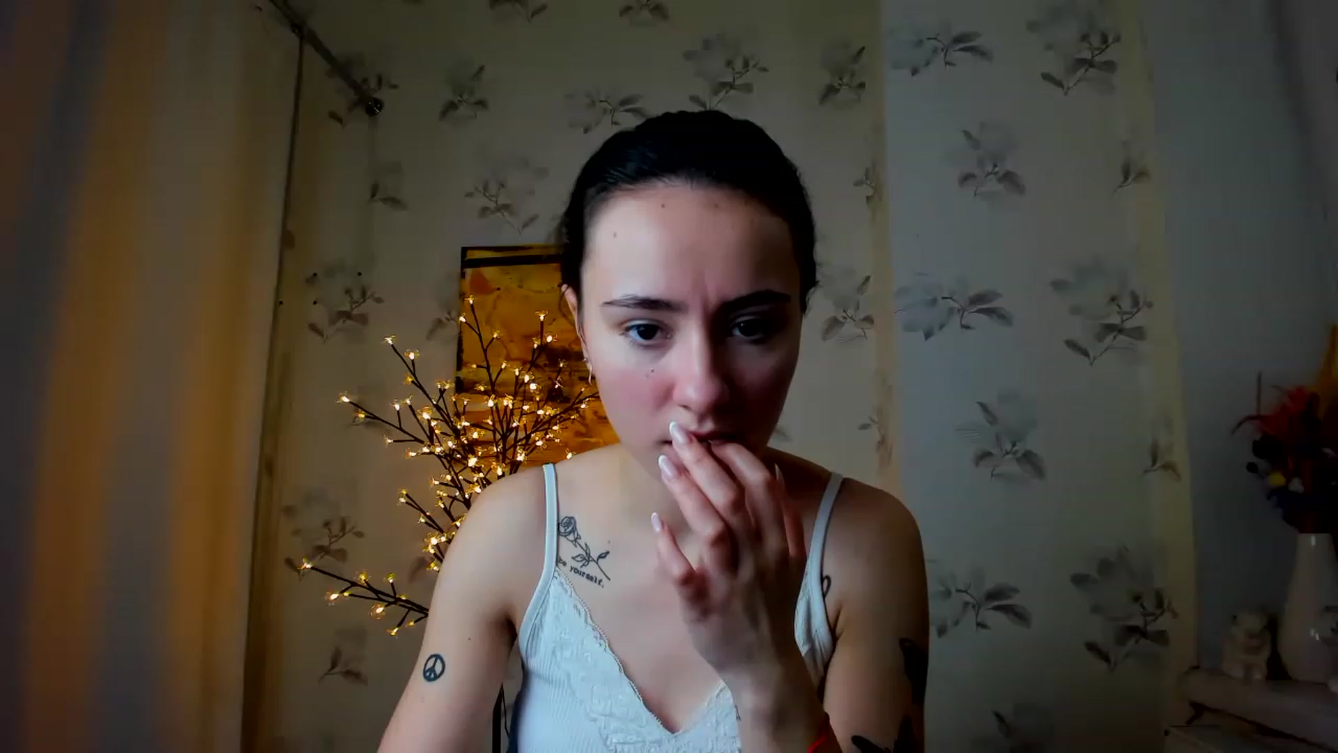 Gallery image thumbnail from LinaBill's myfreecams stream on, 12/27/2022, 09:43 image 18 of 20