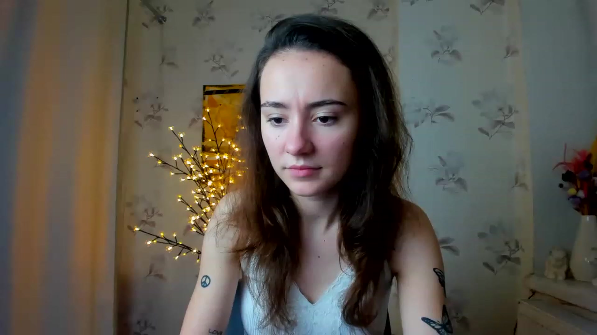 Gallery image thumbnail from LinaBill's myfreecams stream on, 12/27/2022, 09:43 image 10 of 20