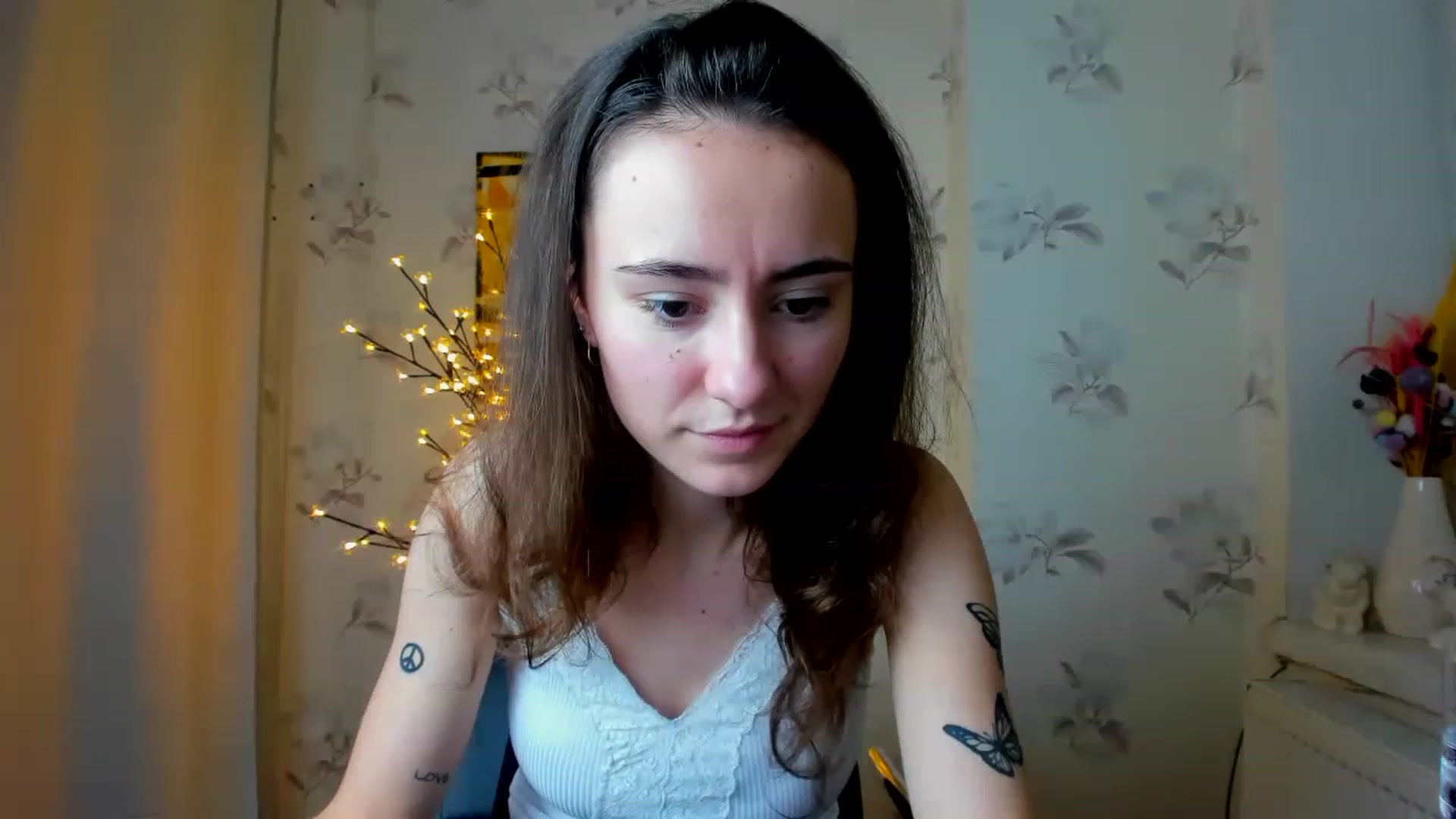 Gallery image thumbnail from LinaBill's myfreecams stream on, 12/27/2022, 13:08 image 10 of 20