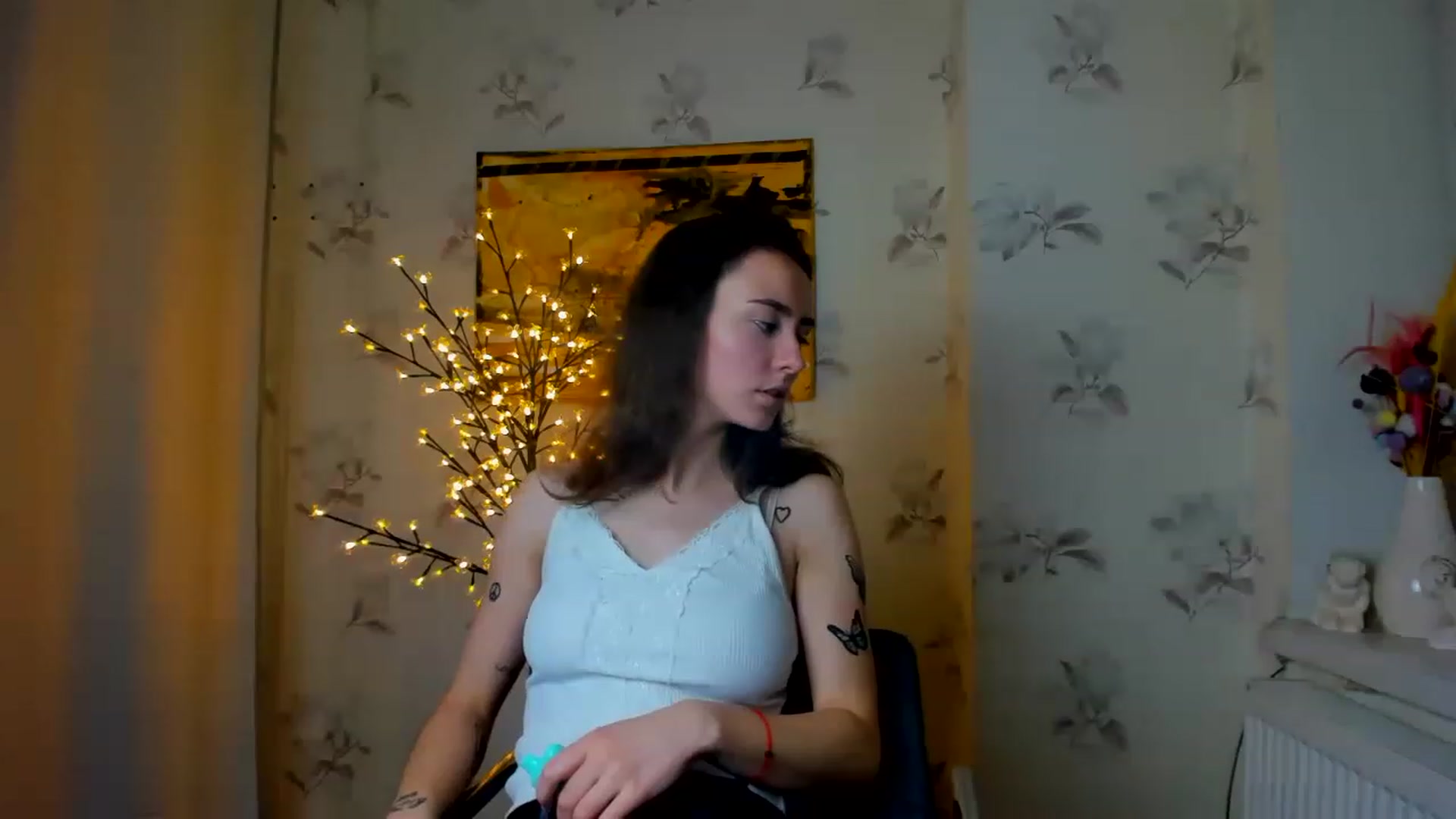 Gallery image thumbnail from LinaBill's myfreecams stream on, 12/27/2022, 13:08 image 14 of 20