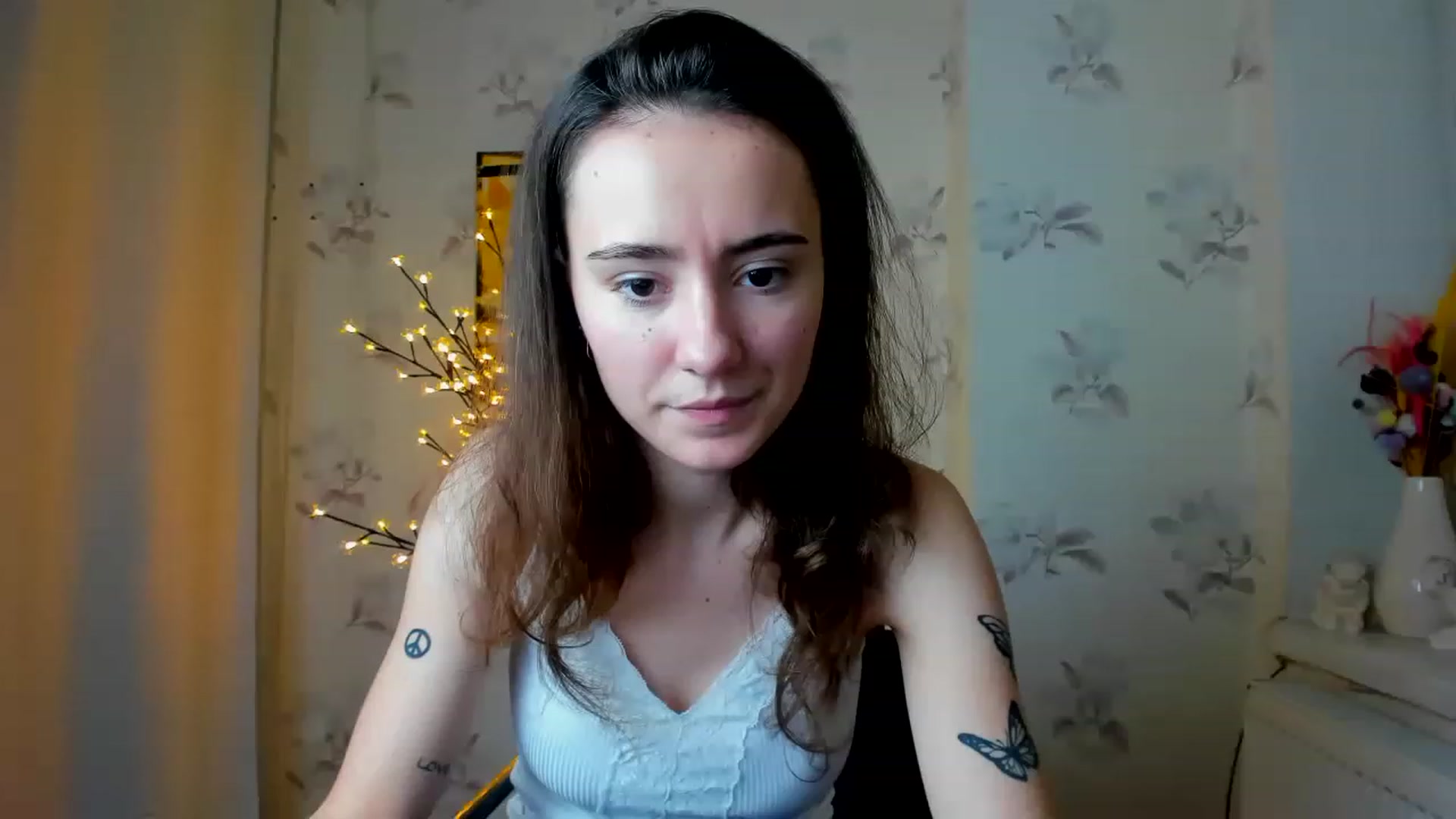 Gallery image thumbnail from LinaBill's myfreecams stream on, 12/27/2022, 13:08 image 13 of 20