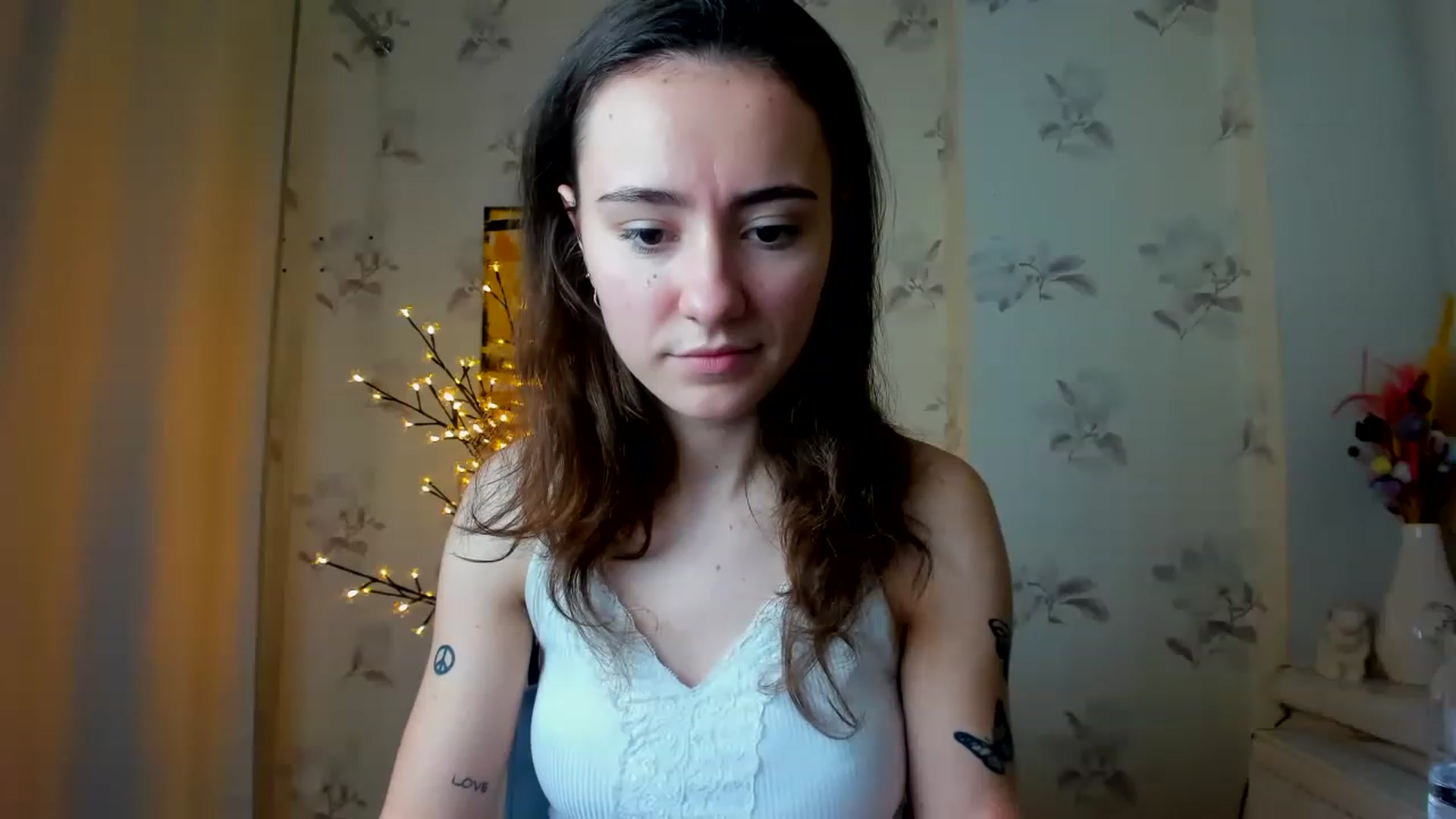 Gallery image thumbnail from LinaBill's myfreecams stream on, 12/27/2022, 13:08 image 5 of 20