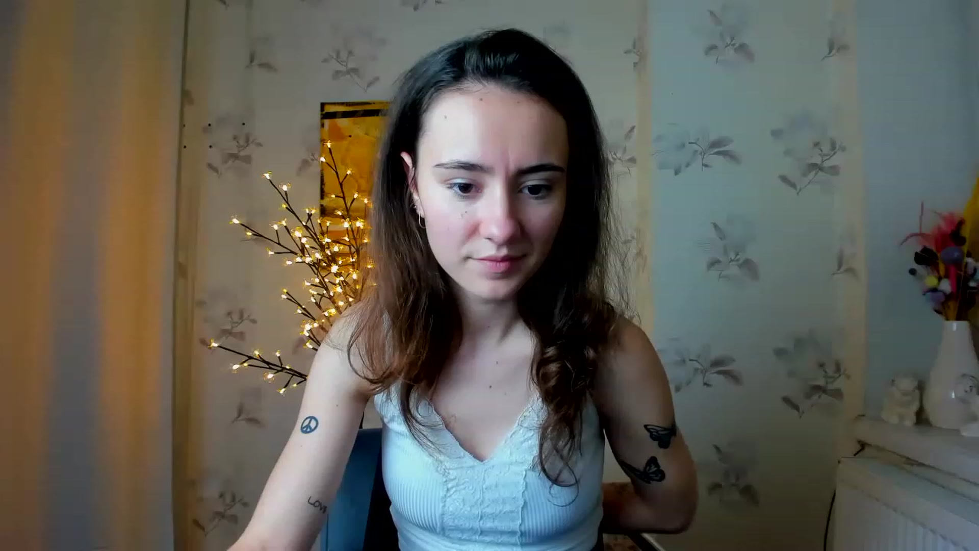 Gallery image thumbnail from LinaBill's myfreecams stream on, 12/27/2022, 13:08 image 16 of 20