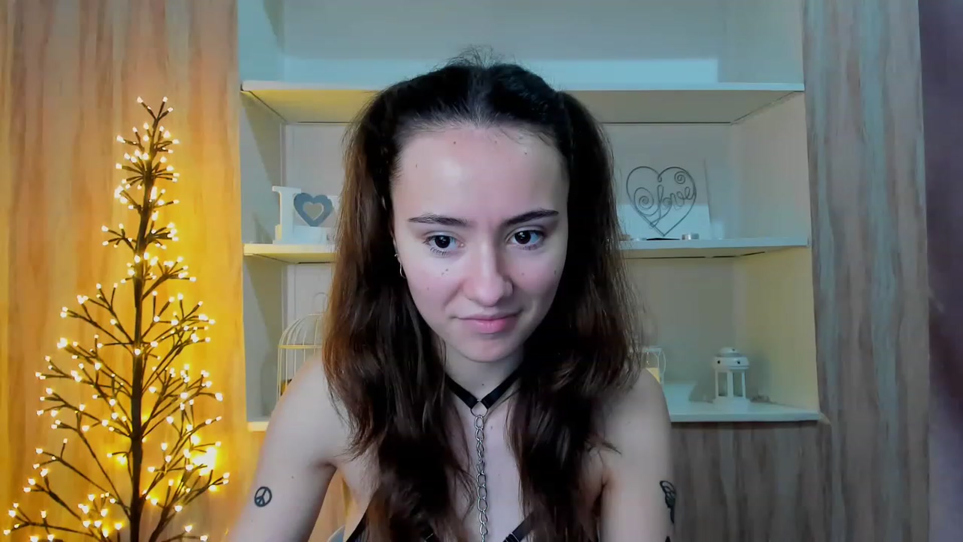 Gallery image thumbnail from LinaBill's myfreecams stream on, 12/30/2022, 15:08 image 15 of 20