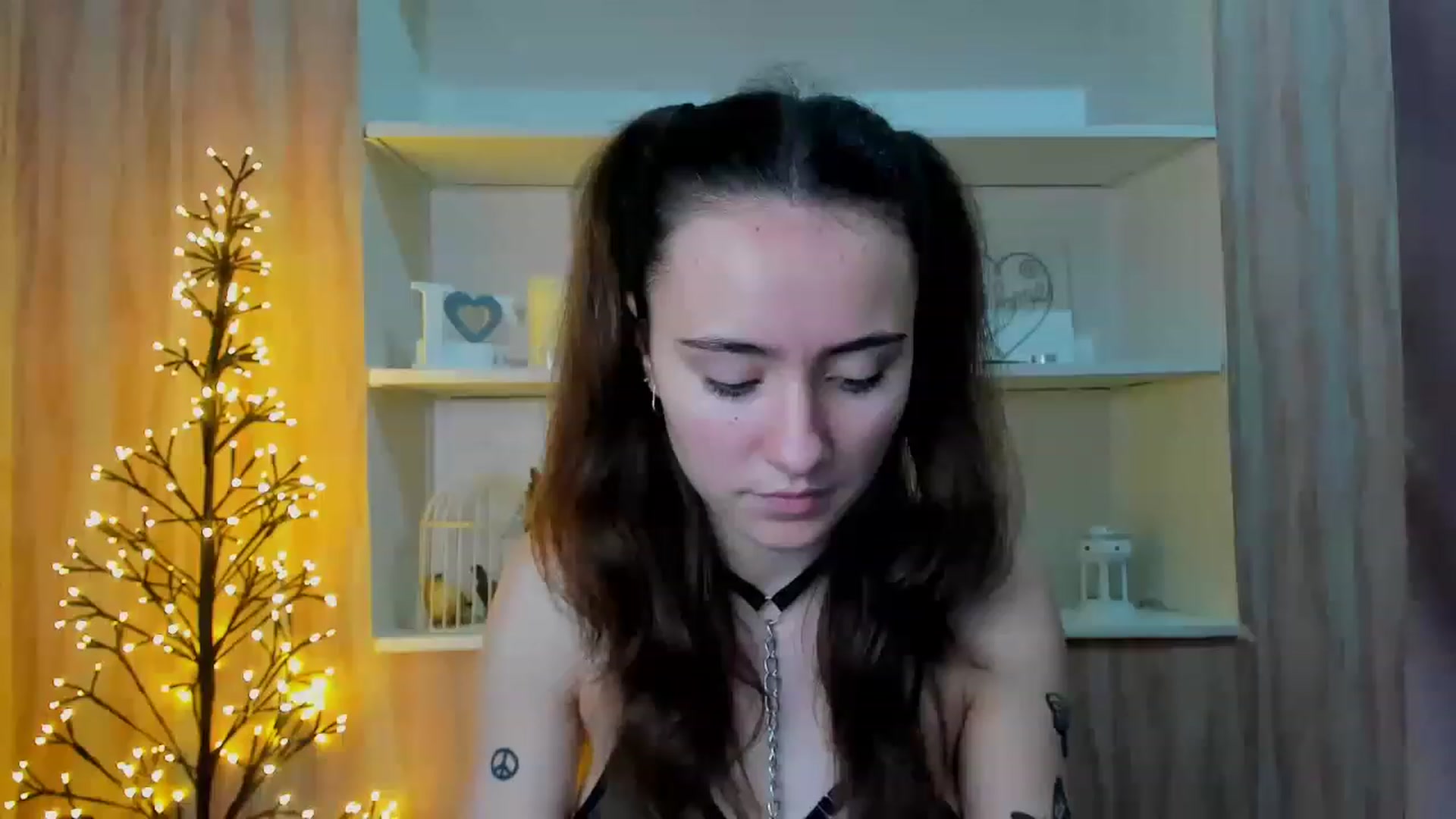 Gallery image thumbnail from LinaBill's myfreecams stream on, 12/30/2022, 15:08 image 6 of 20