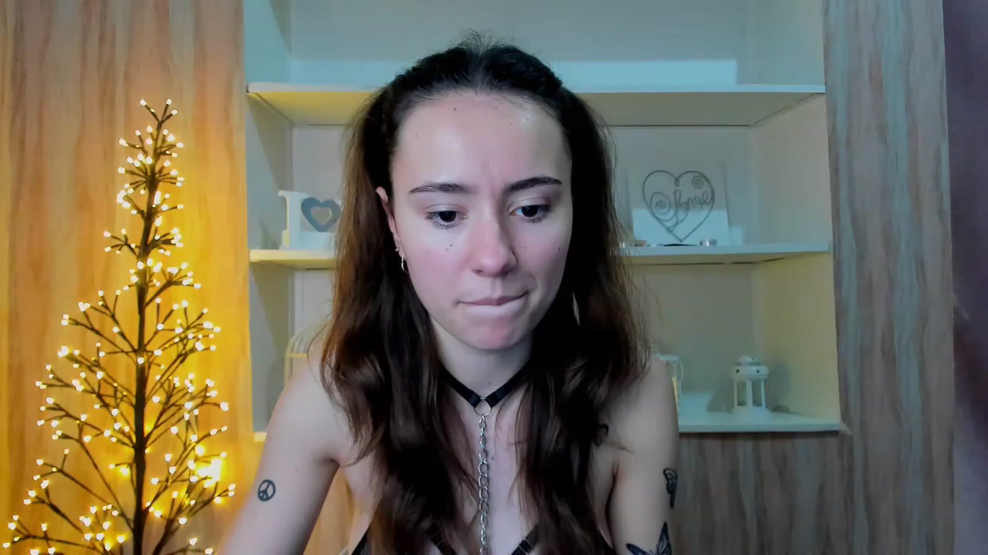 Gallery image thumbnail from LinaBill's myfreecams stream on, 12/30/2022, 15:08 image 10 of 20