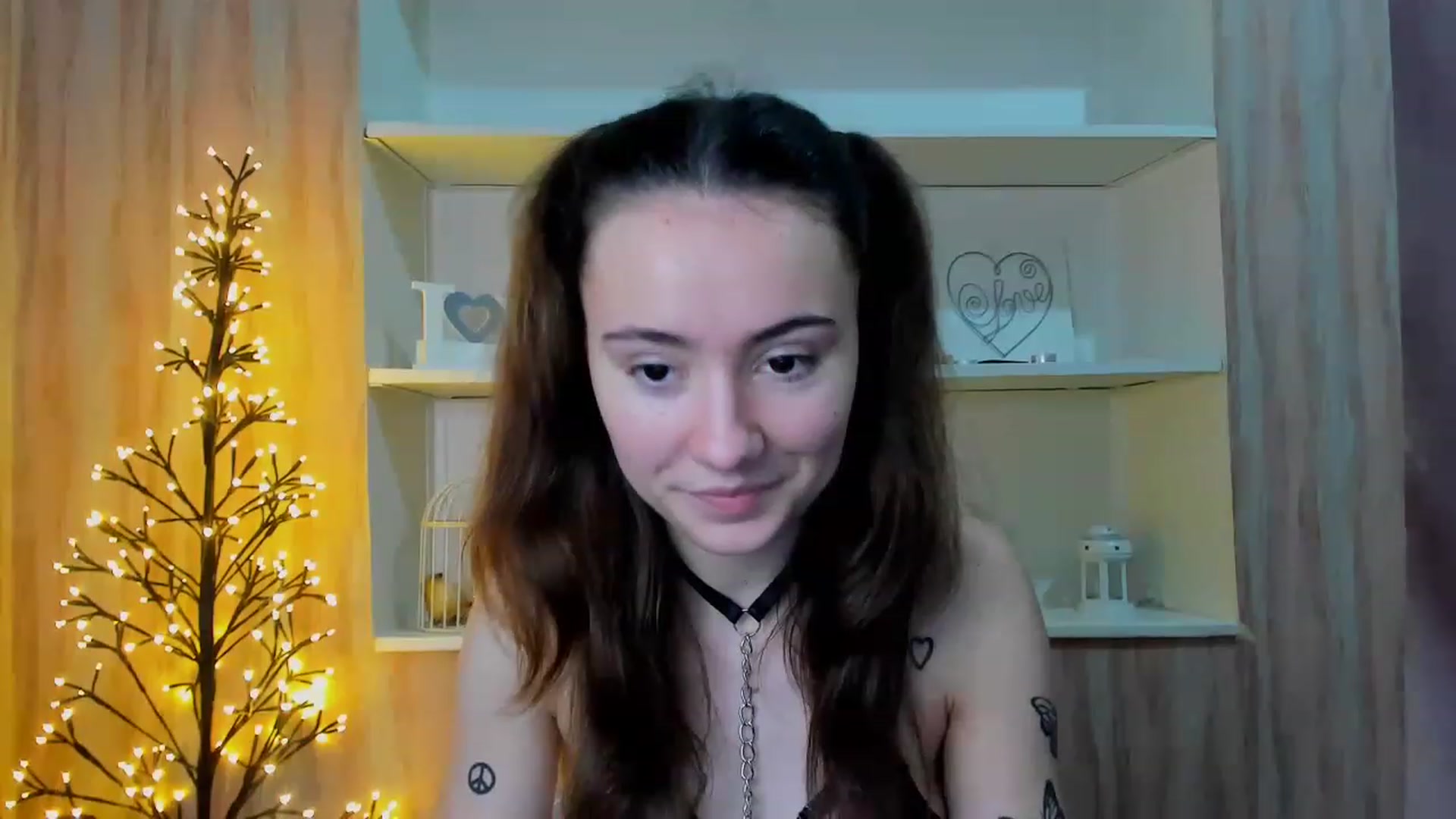 Gallery image thumbnail from LinaBill's myfreecams stream on, 12/30/2022, 15:08 image 8 of 20