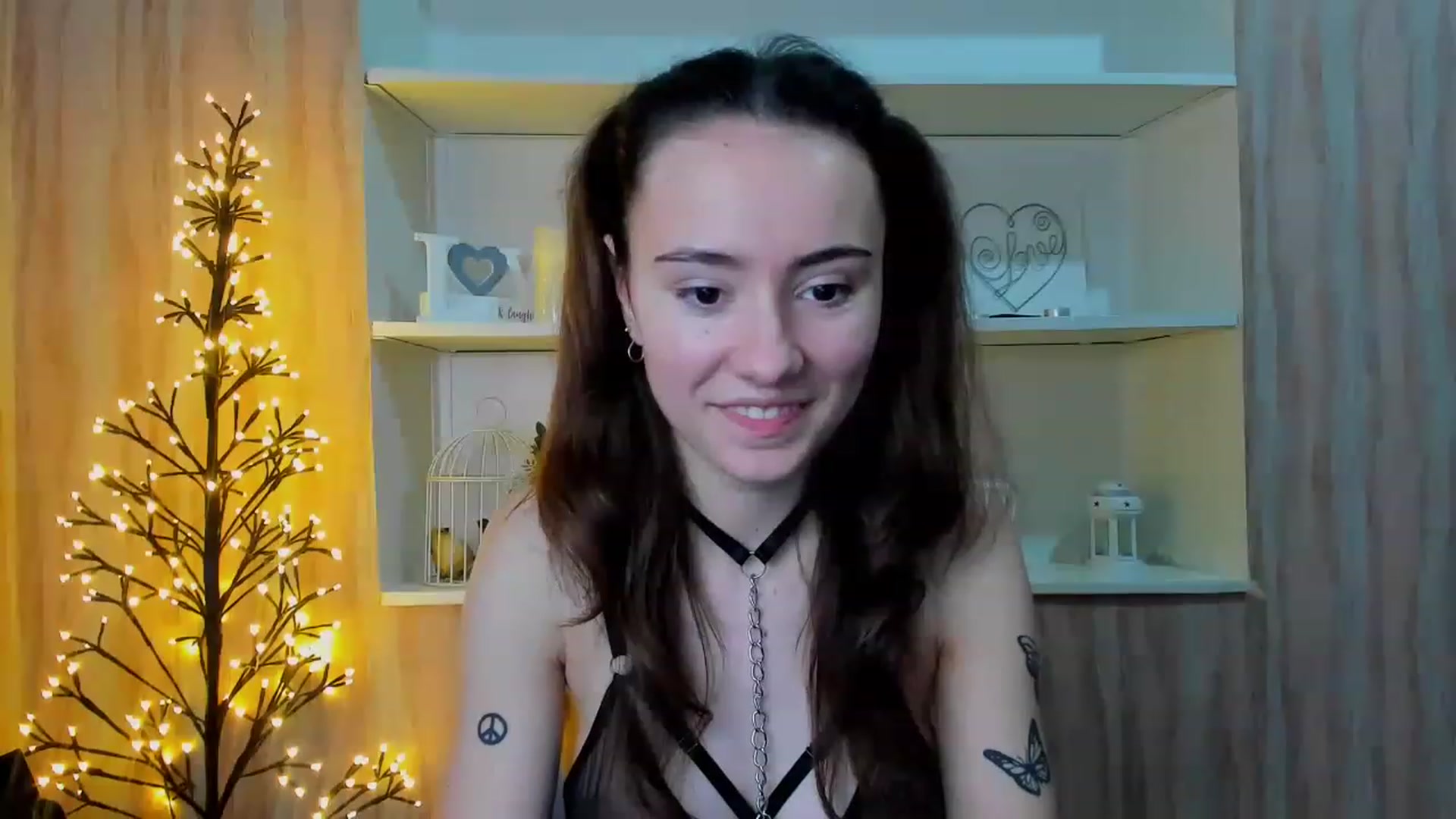 Gallery image thumbnail from LinaBill's myfreecams stream on, 12/30/2022, 18:06 image 2 of 20