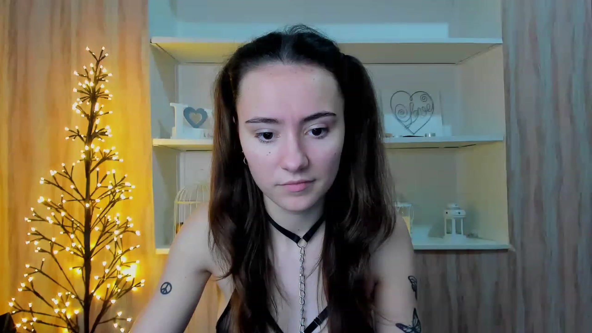 Gallery image thumbnail from LinaBill's myfreecams stream on, 12/30/2022, 18:06 image 9 of 20