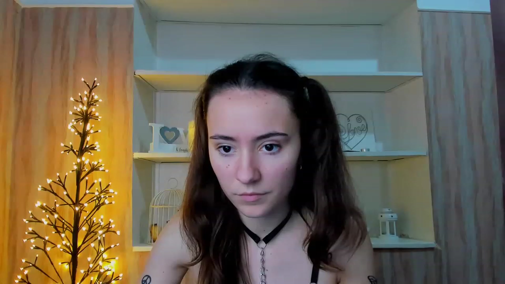 Gallery image thumbnail from LinaBill's myfreecams stream on, 12/30/2022, 18:06 image 20 of 20