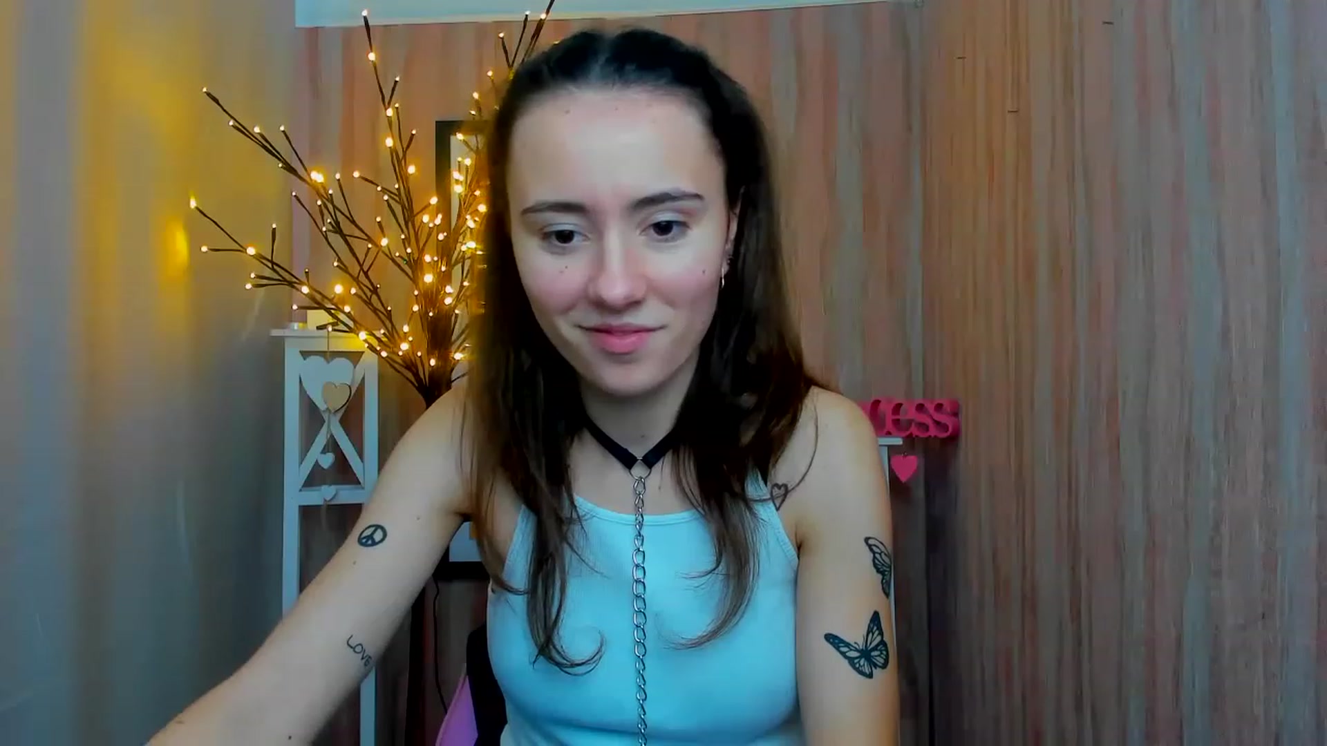 Gallery image thumbnail from LinaBill's myfreecams stream on, 01/04/2023, 11:22 image 11 of 20