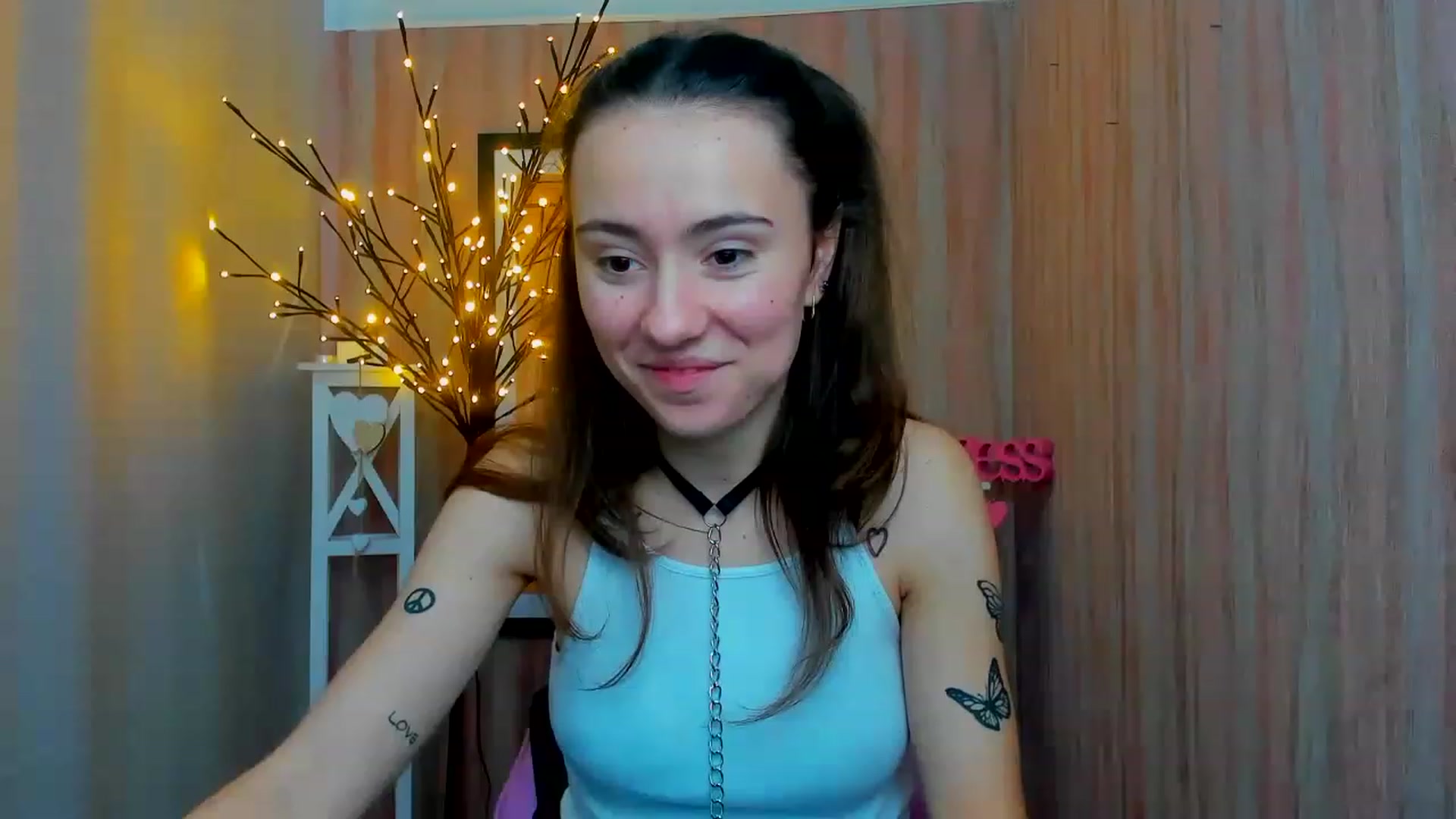 Gallery image thumbnail from LinaBill's myfreecams stream on, 01/04/2023, 11:22 image 3 of 20