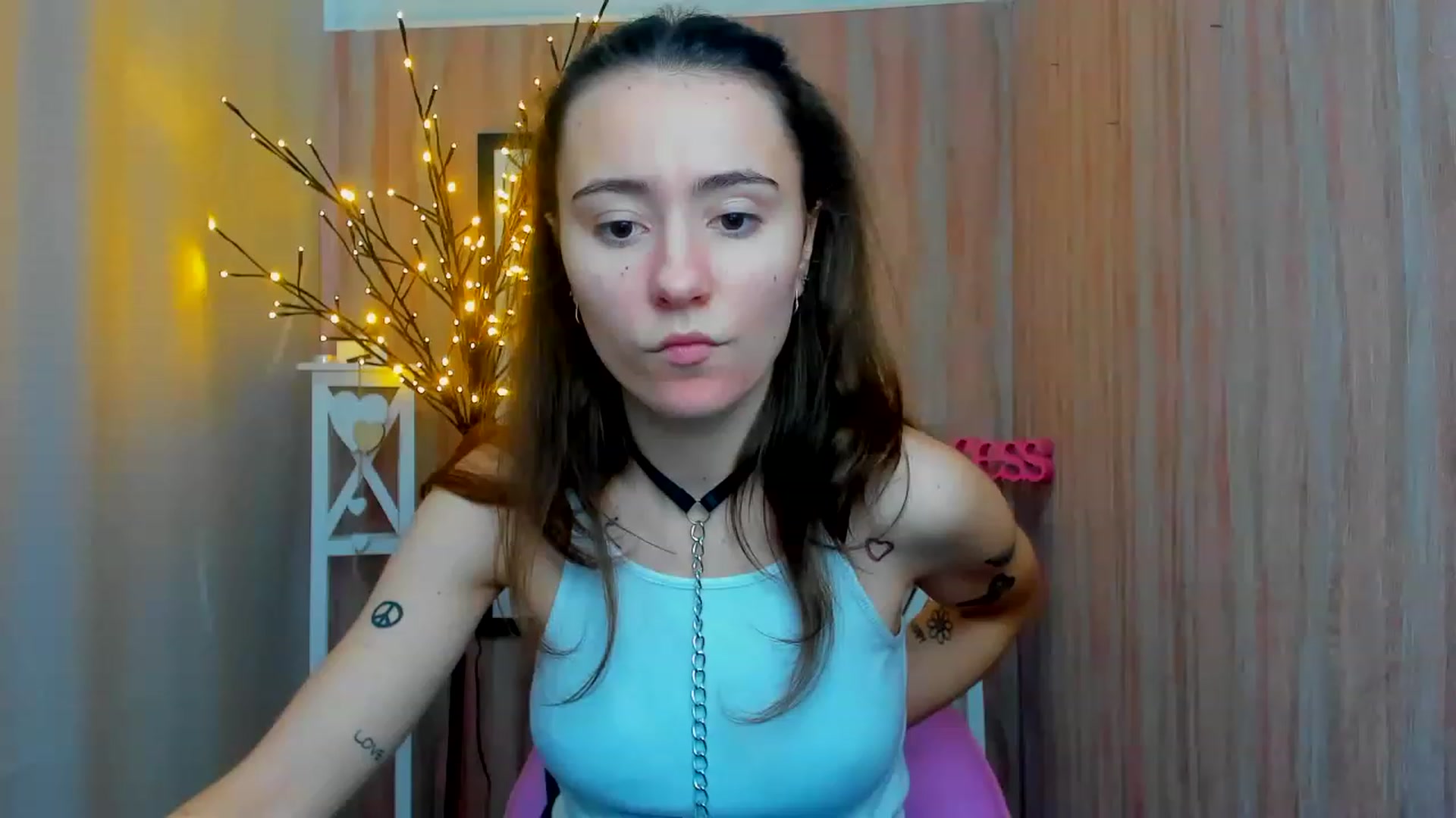 Gallery image thumbnail from LinaBill's myfreecams stream on, 01/04/2023, 11:22 image 2 of 20