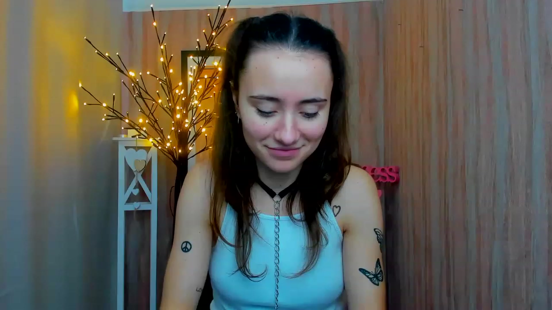 Gallery image thumbnail from LinaBill's myfreecams stream on, 01/04/2023, 11:22 image 20 of 20