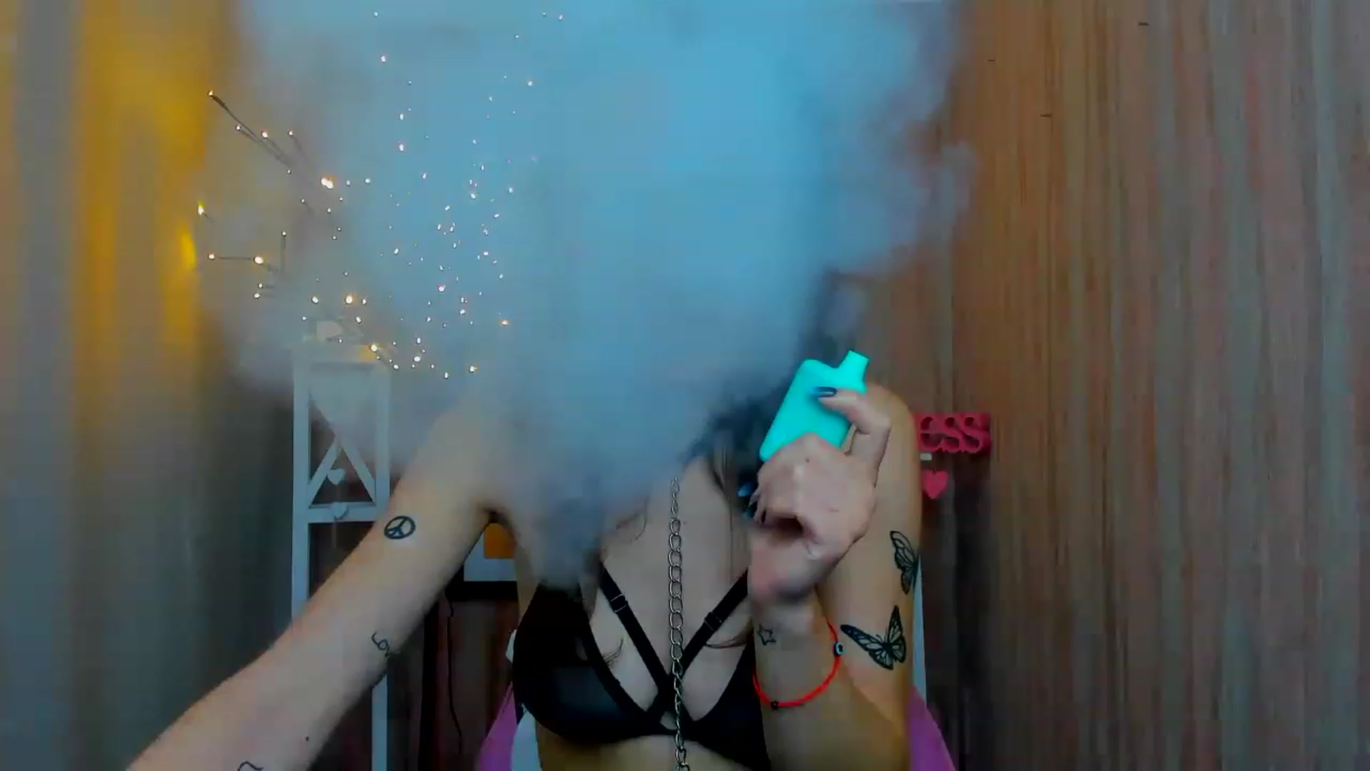 Gallery image thumbnail from LinaBill's myfreecams stream on, 01/04/2023, 11:51 image 3 of 20
