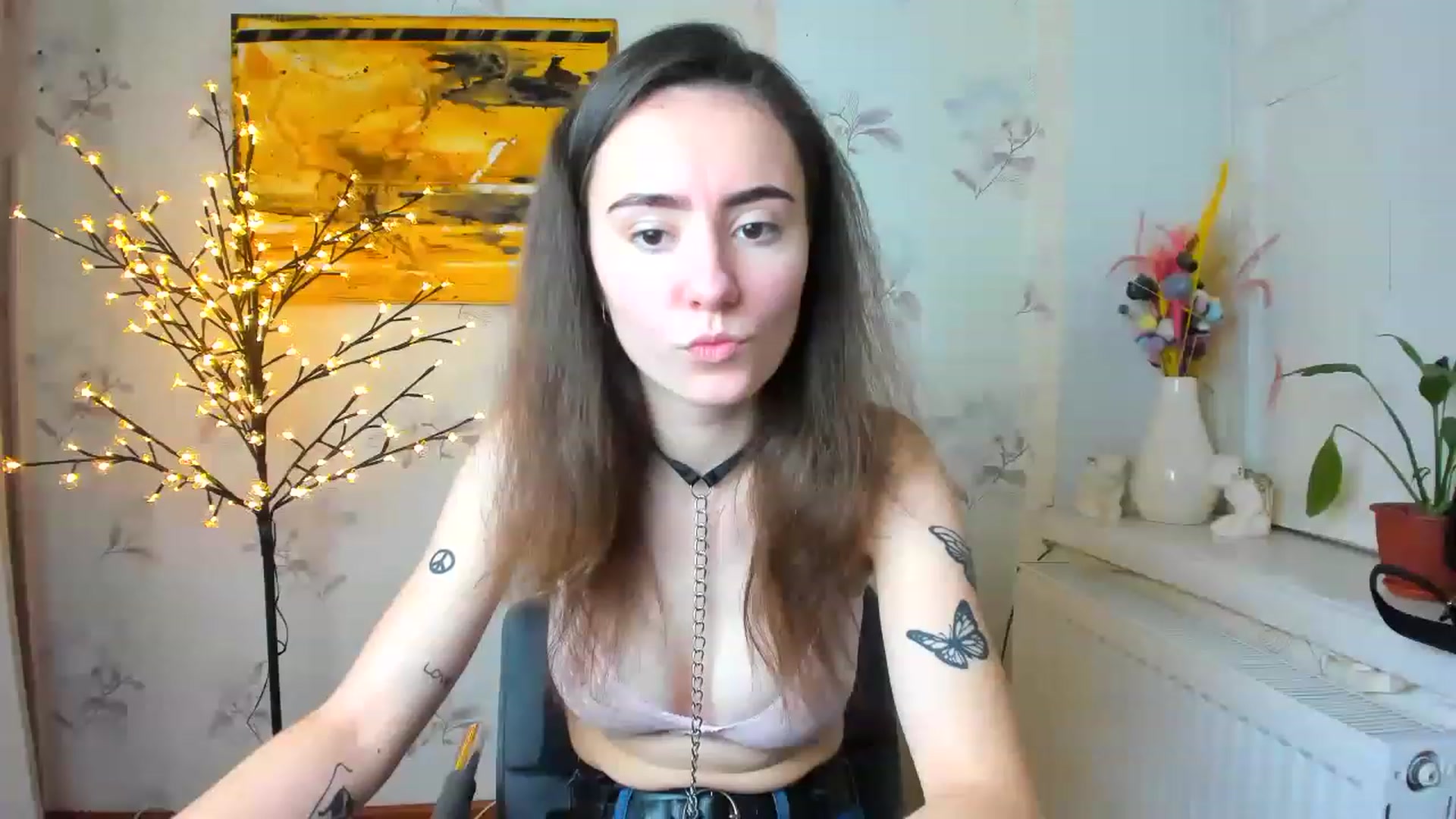 Gallery image thumbnail from LinaBill's myfreecams stream on, 01/05/2023, 10:25 image 16 of 20