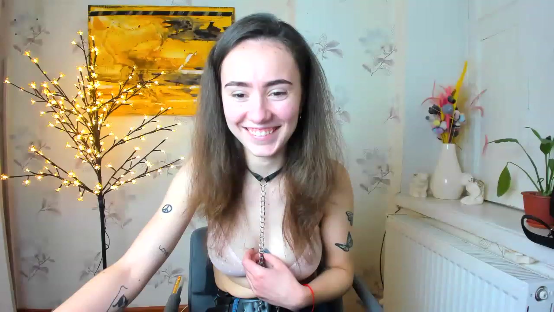 Gallery image thumbnail from LinaBill's myfreecams stream on, 01/05/2023, 10:25 image 15 of 20