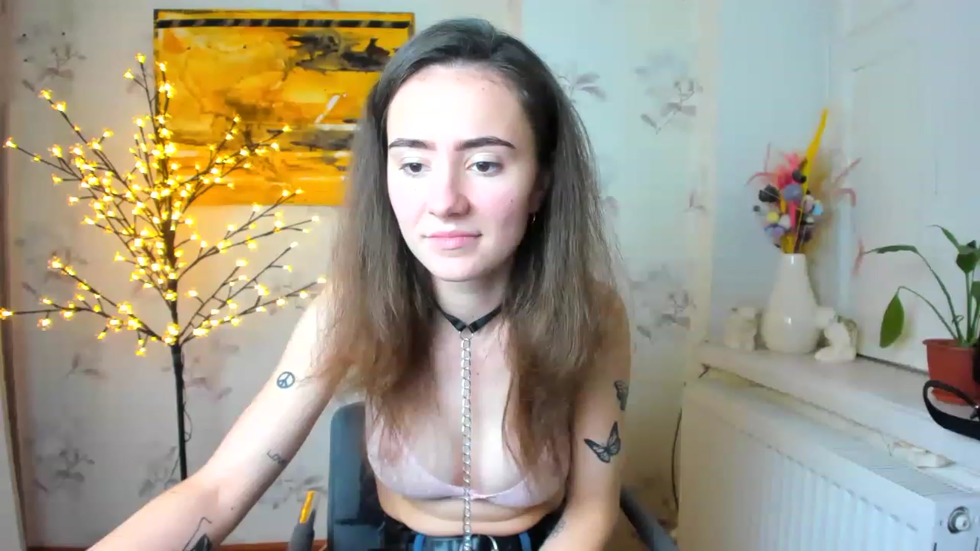 Gallery image thumbnail from LinaBill's myfreecams stream on, 01/05/2023, 10:25 image 12 of 20