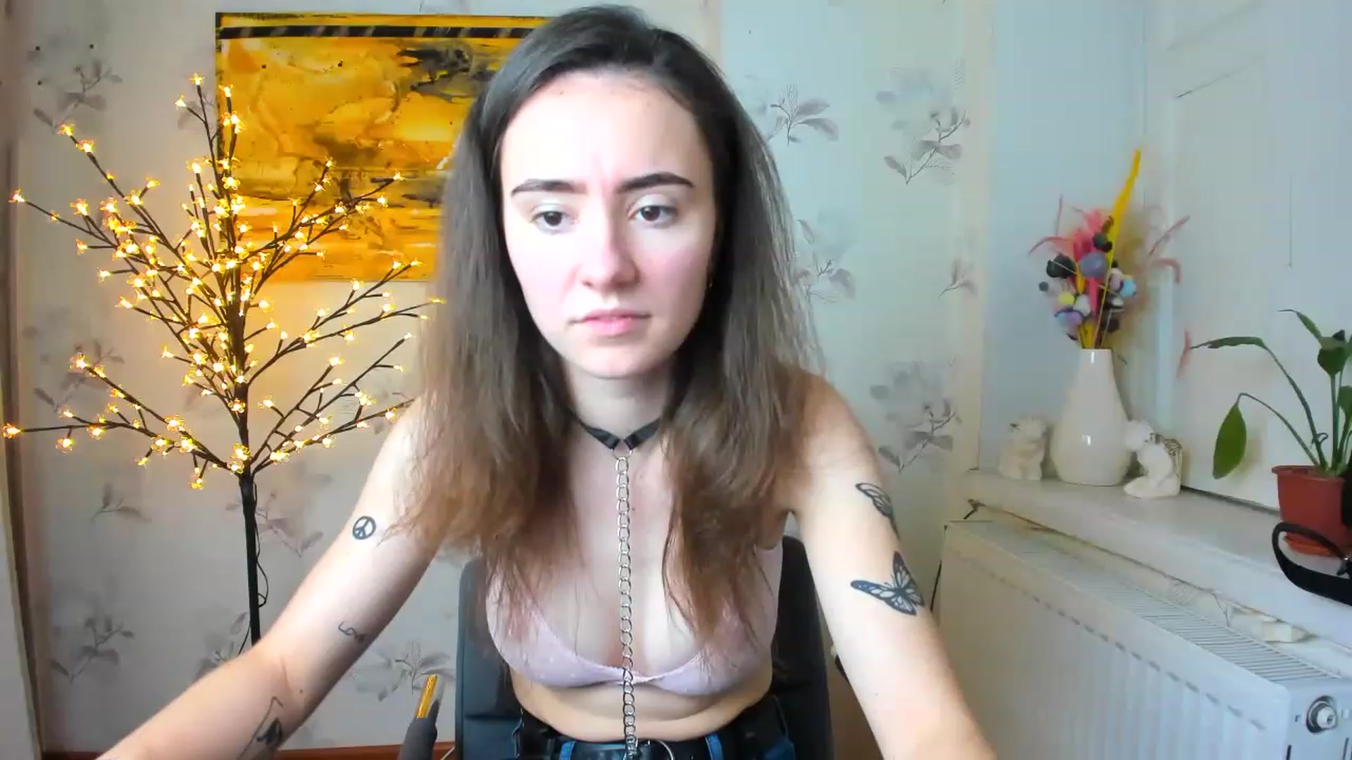 Gallery image thumbnail from LinaBill's myfreecams stream on, 01/05/2023, 10:25 image 11 of 20