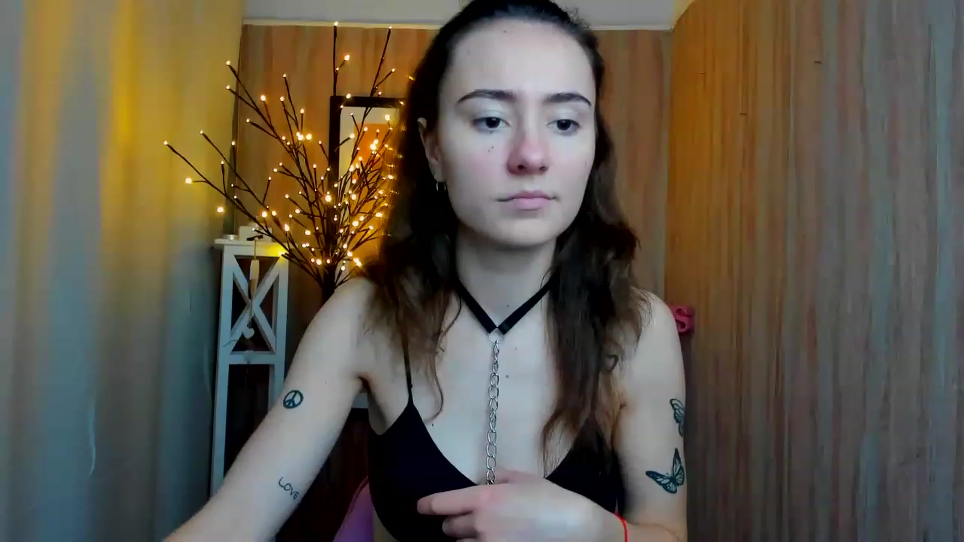 Gallery image thumbnail from LinaBill's myfreecams stream on, 01/08/2023, 16:22 image 18 of 20