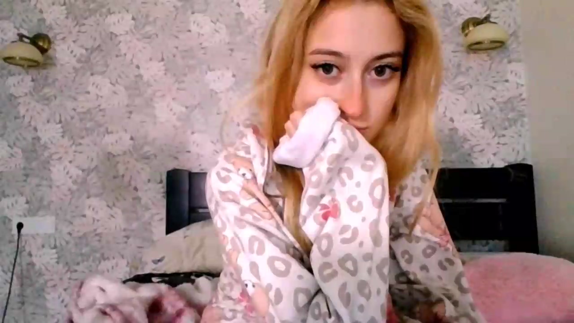 Gallery image thumbnail from LinaHot_'s myfreecams stream on, 09/19/2026, 10:03 image 3 of 20