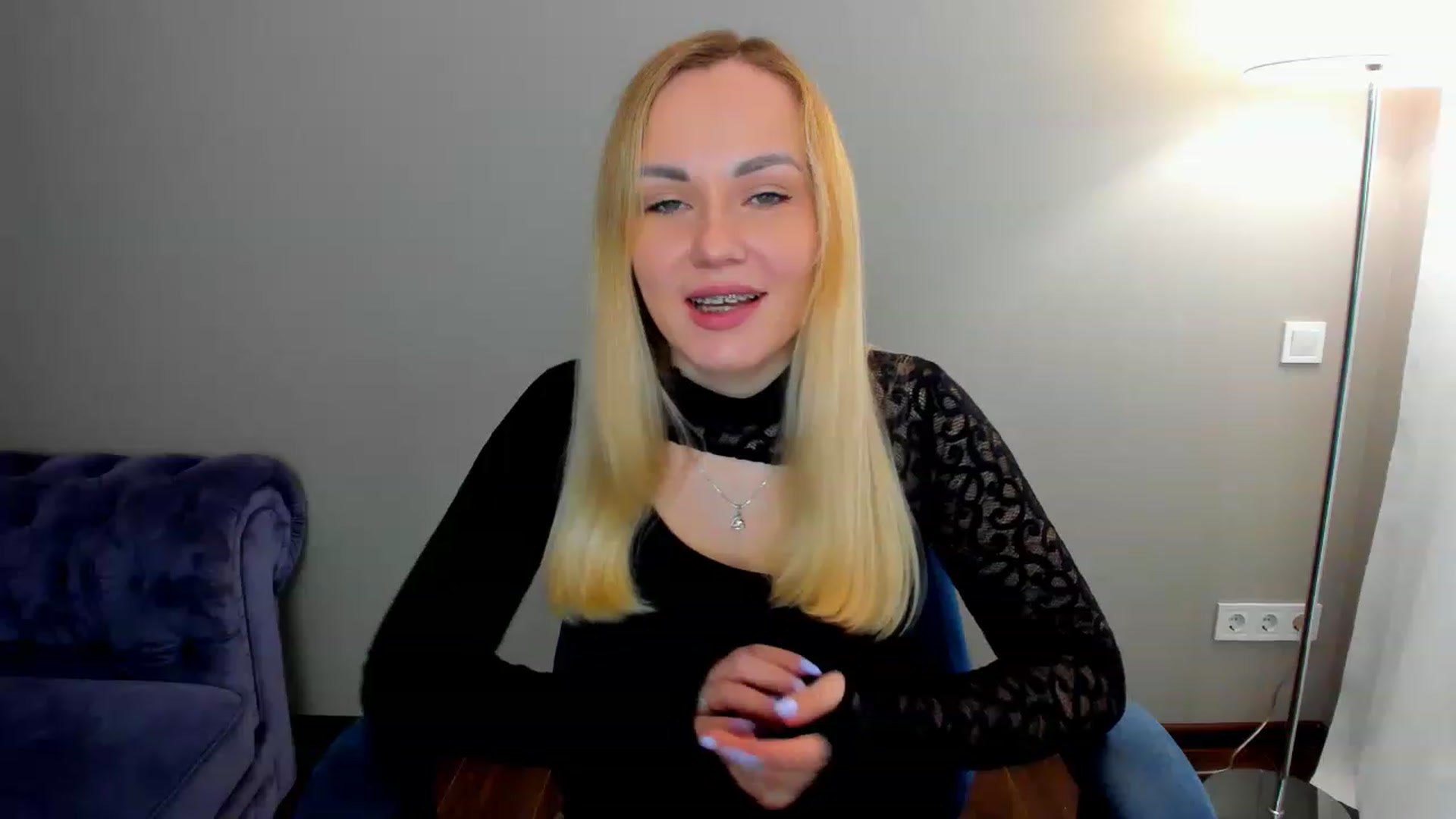 Gallery image thumbnail from LinaJames's myfreecams stream on, 04/03/2023, 13:19 image 8 of 20