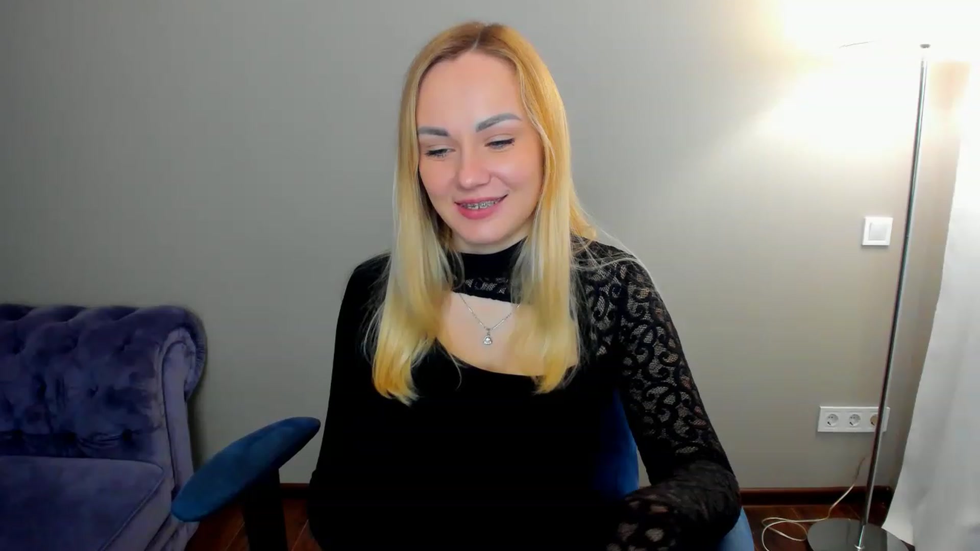 Gallery image thumbnail from LinaJames's myfreecams stream on, 04/03/2023, 13:19 image 14 of 20