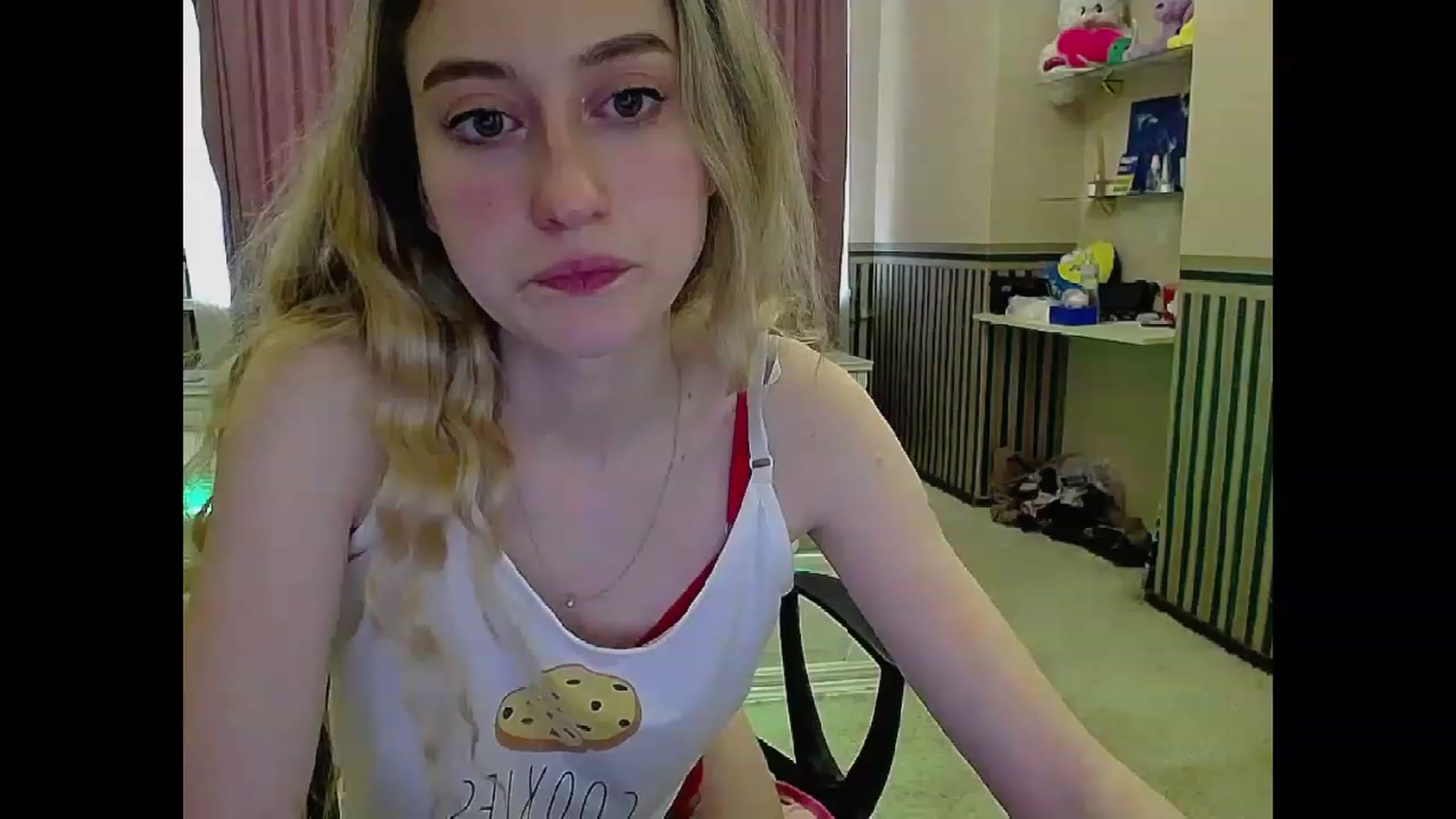 Gallery image thumbnail from LinaRum__'s myfreecams stream on, 04/01/2023, 09:45 image 12 of 20