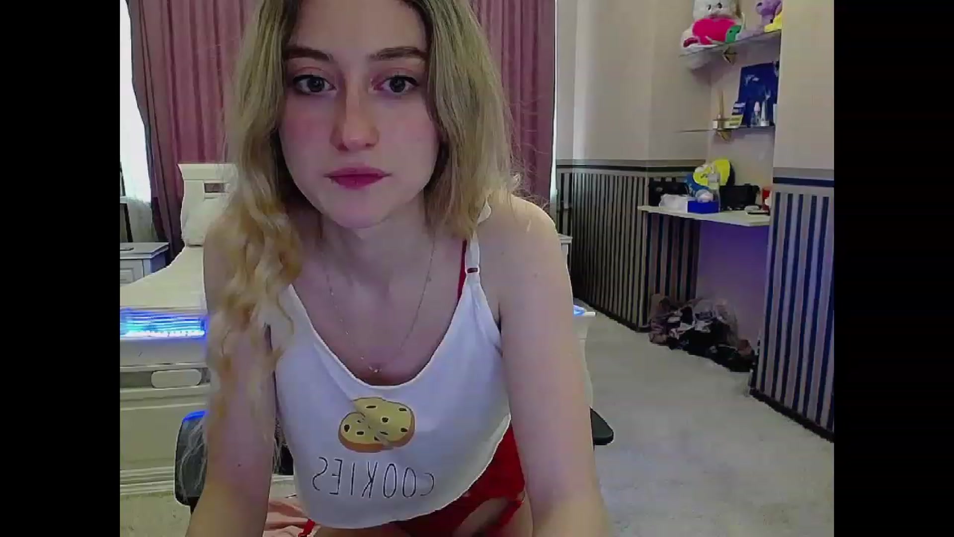 Gallery image thumbnail from LinaRum__'s myfreecams stream on, 04/01/2023, 09:45 image 9 of 20