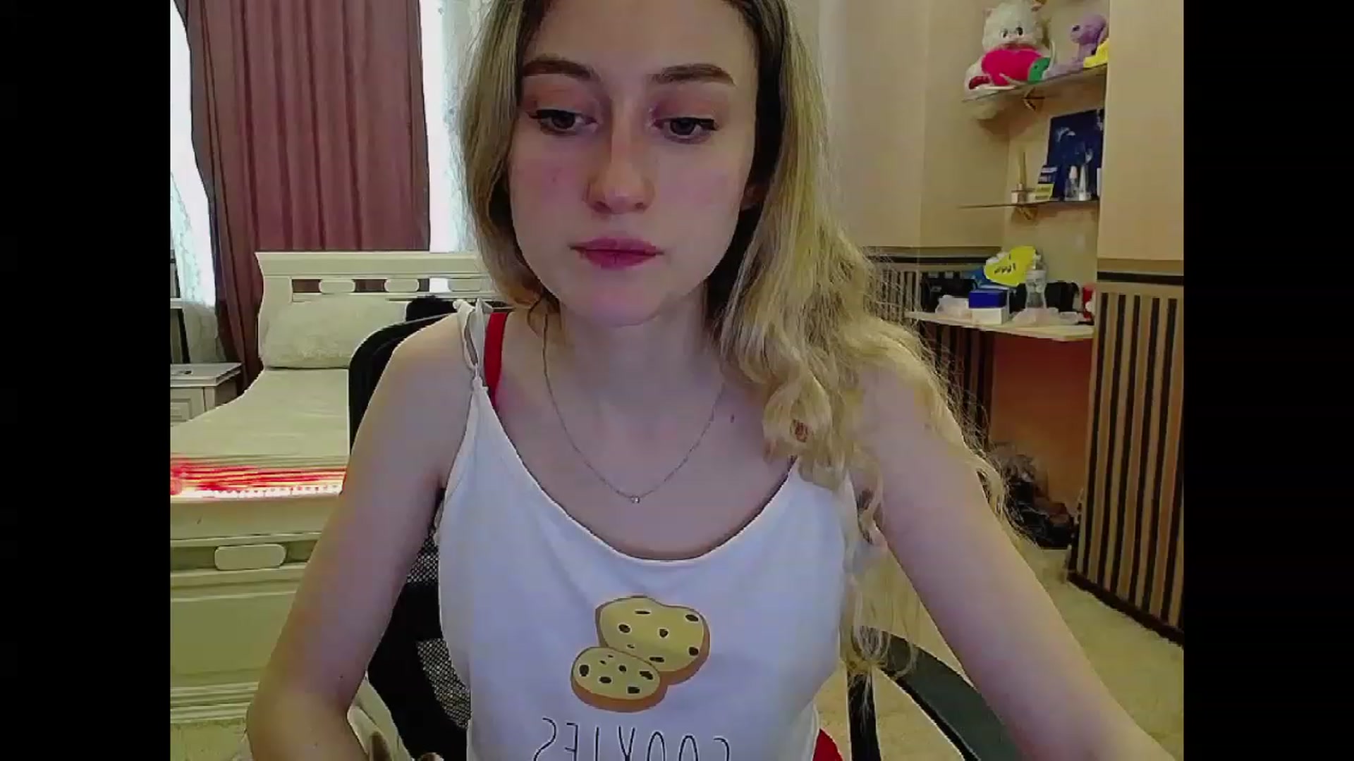 Gallery image thumbnail from LinaRum__'s myfreecams stream on, 04/01/2023, 11:03 image 7 of 20