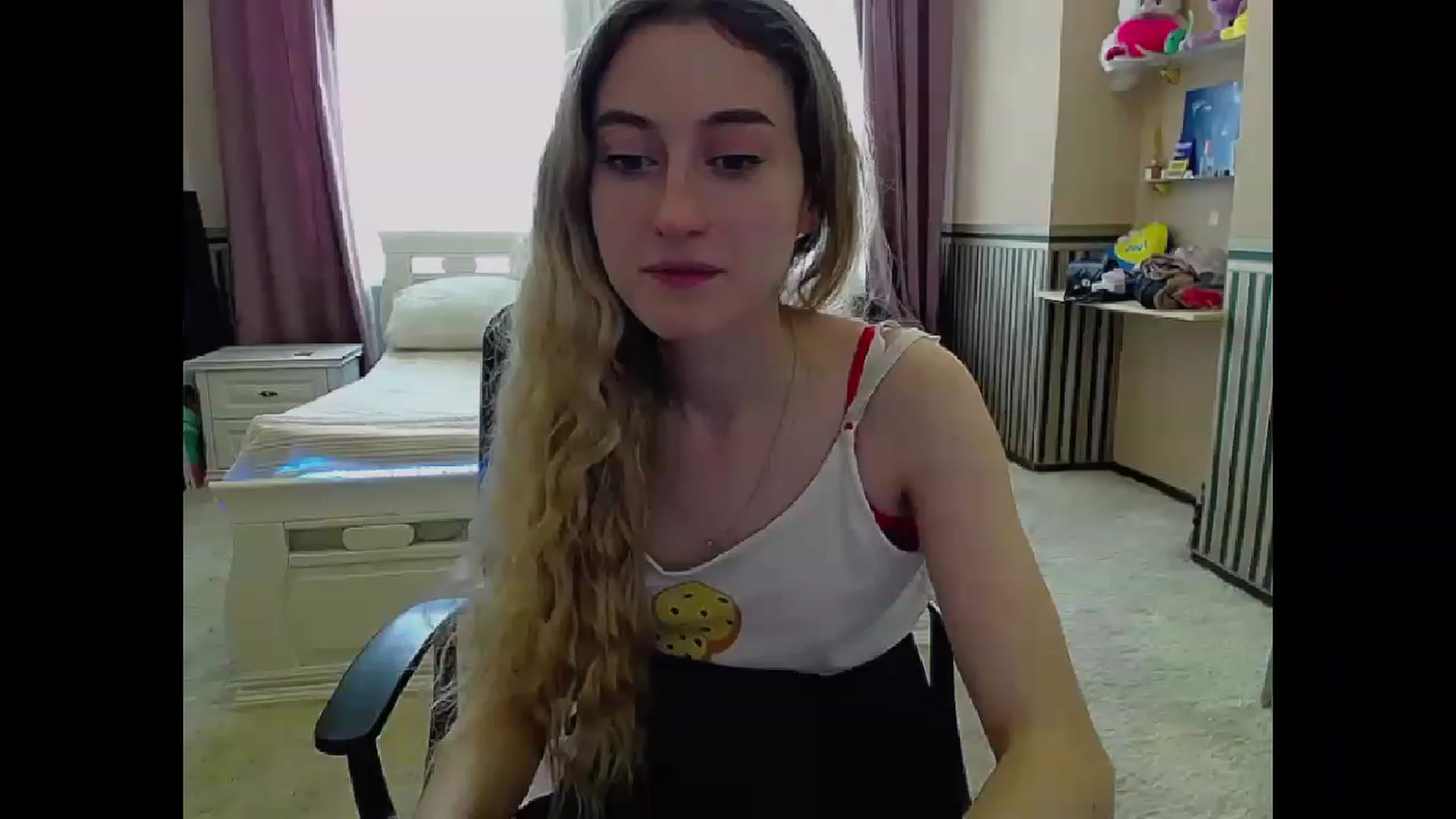 Gallery image thumbnail from LinaRum__'s myfreecams stream on, 04/02/2023, 10:00 image 15 of 20