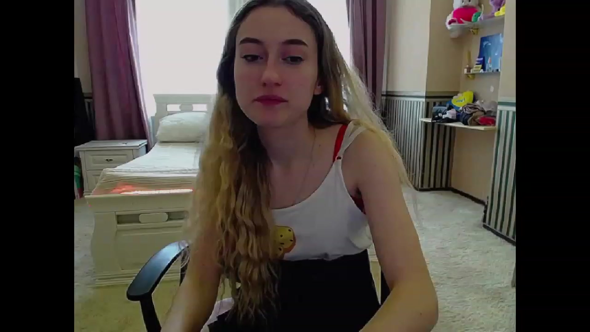 Gallery image thumbnail from LinaRum__'s myfreecams stream on, 04/02/2023, 10:00 image 7 of 20