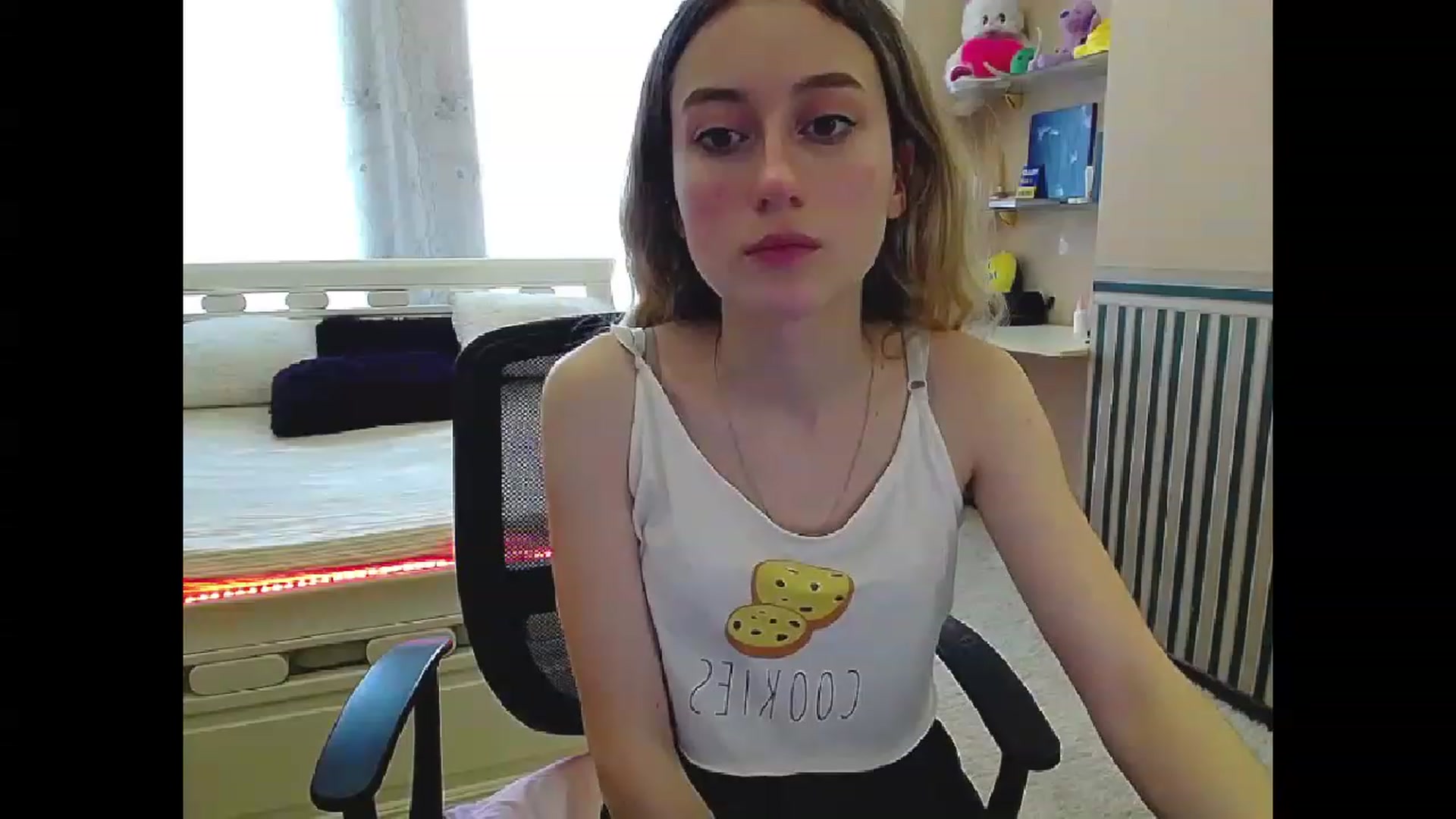 Gallery image thumbnail from LinaRum__'s myfreecams stream on, 04/05/2023, 07:41 image 18 of 20