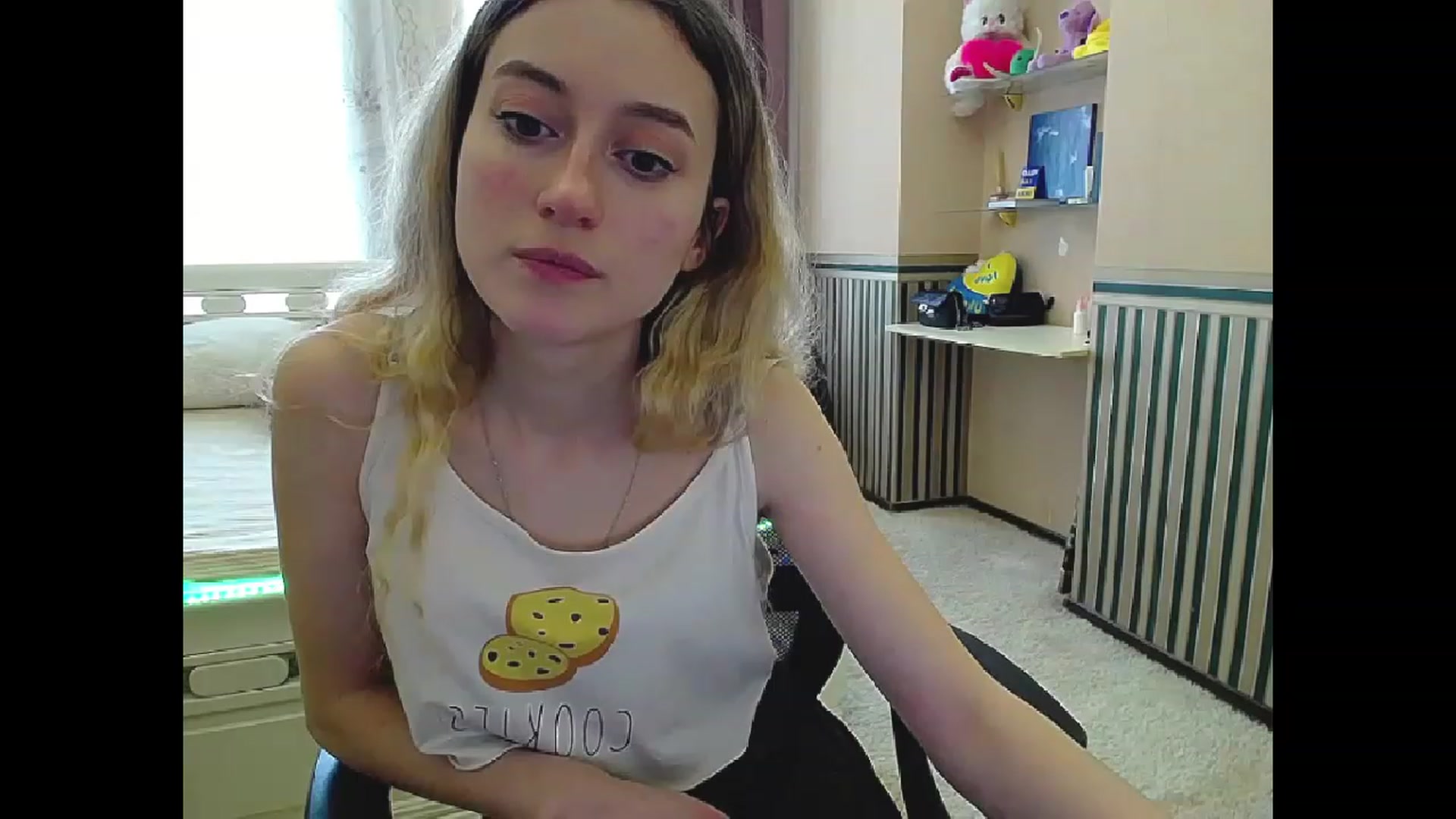 Gallery image thumbnail from LinaRum__'s myfreecams stream on, 04/05/2023, 08:39 image 17 of 20