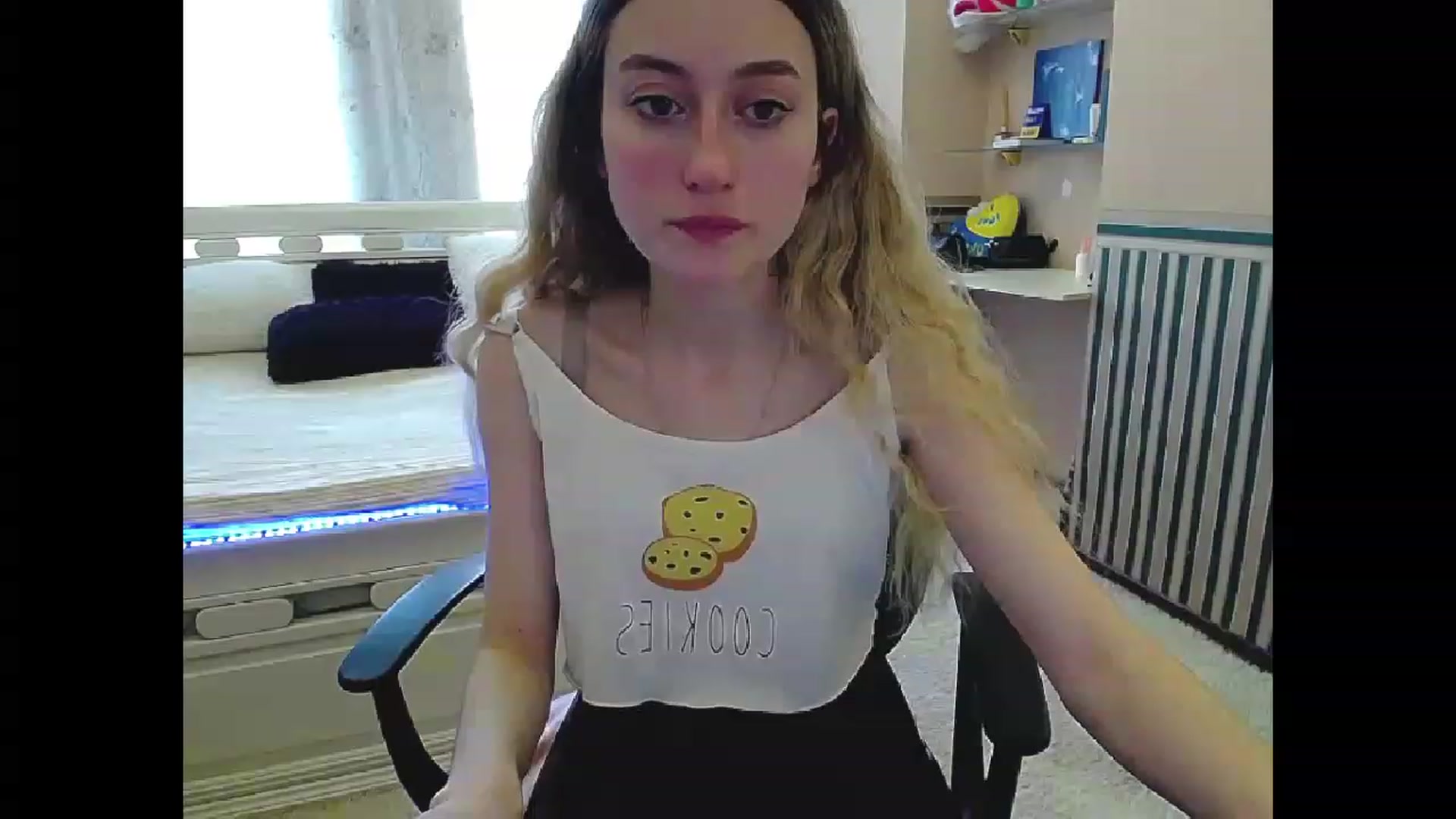 Gallery image thumbnail from LinaRum__'s myfreecams stream on, 04/05/2023, 08:39 image 1 of 20