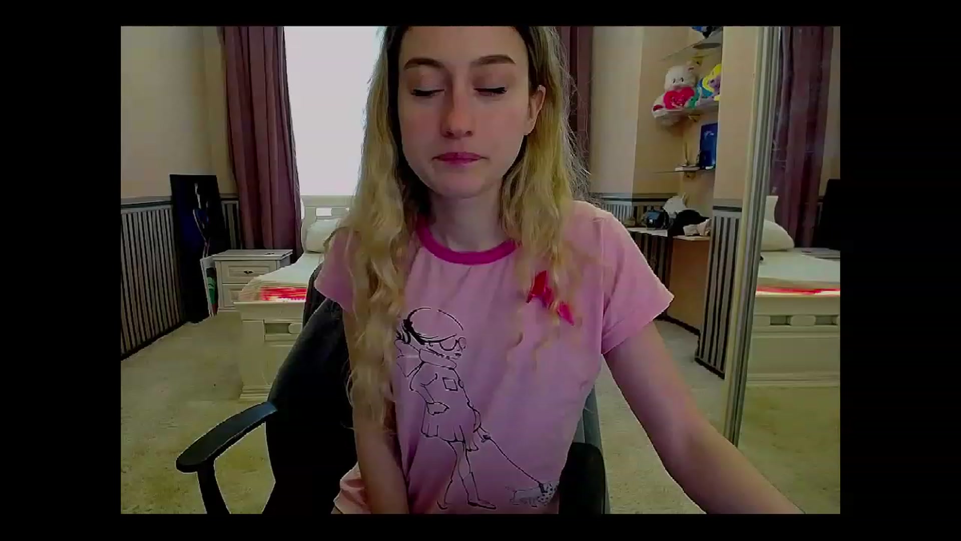 Gallery image thumbnail from LinaRum__'s myfreecams stream on, 04/14/2023, 08:38 image 15 of 20